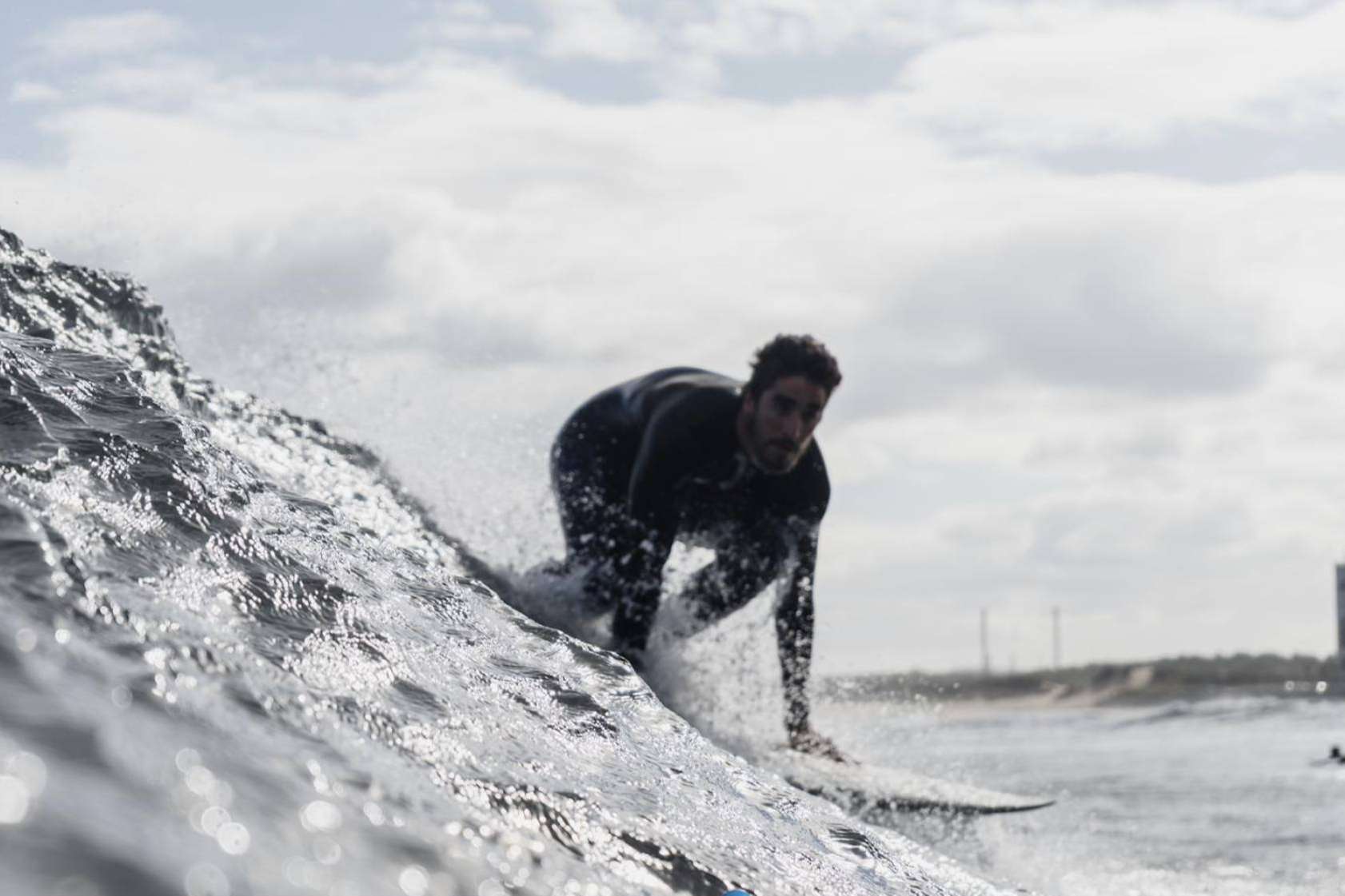 Un concepto turístico que enamora a los más jóvenes, Surfhouse