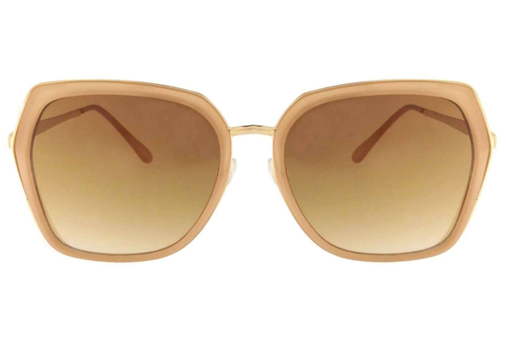 Charly Therapy ofrece las gafas de sol rosas de moda para este verano