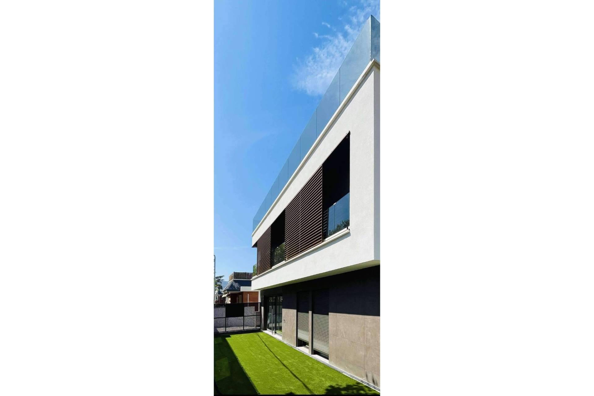Un oasis en Barcelona, nuevo edificio de viviendas en la Font d'en Fargues - Barcelona