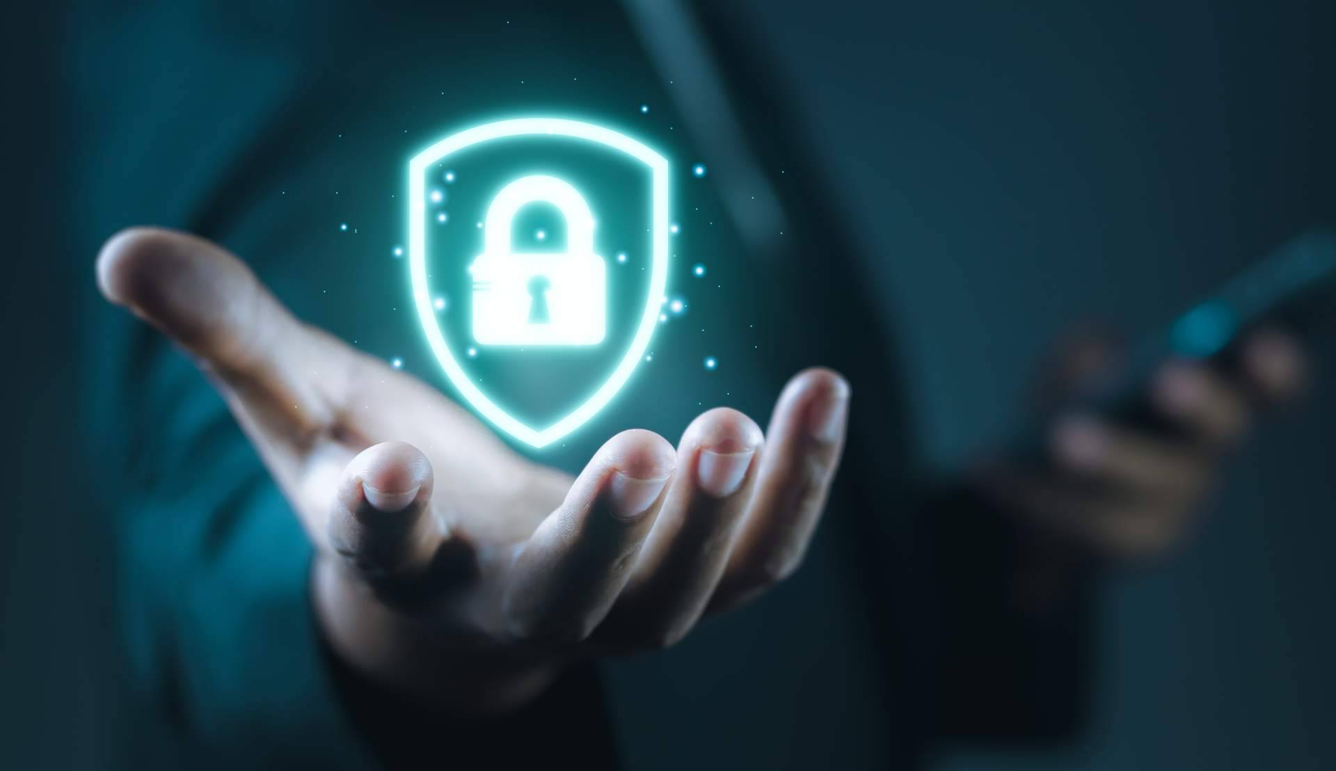¿Cómo impacta la Ley de Protección de Datos en la gestión de dispositivos?