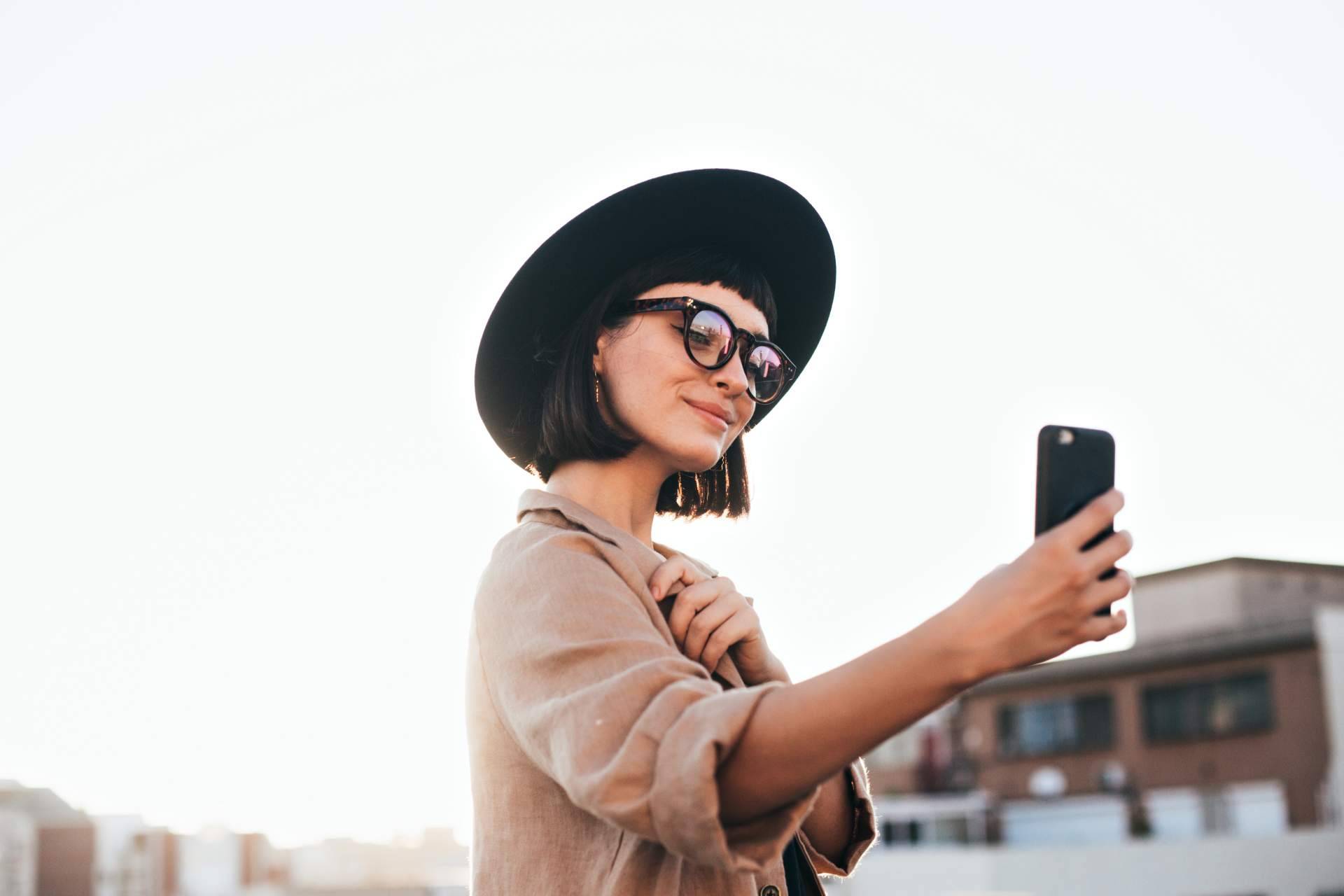 El papel de los microinfluencers en la generación de confianza y credibilidad para las marcas