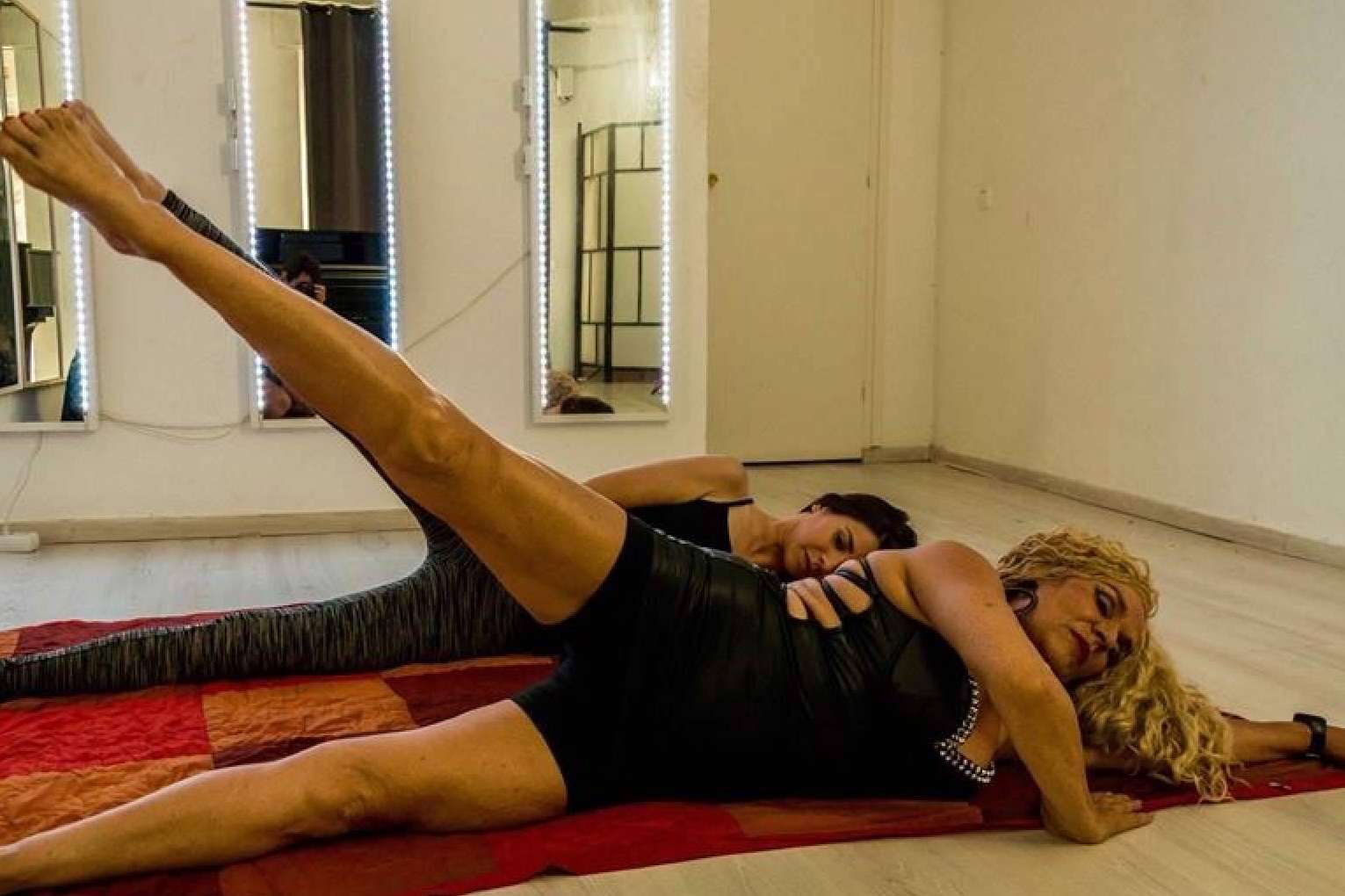 Sesiones individuales de terapia a partir de la meditación, el movimiento y la voz, en un entorno idílico u online de la mano de Empara Rosselló