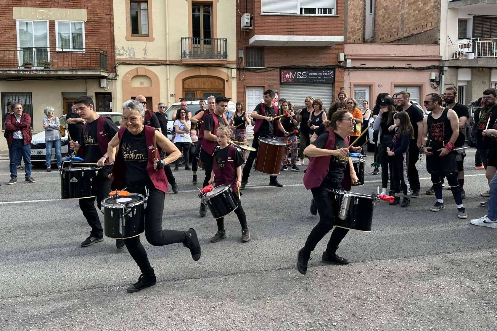 La original idea de SolRe Percussió para hacer team building, batucada
