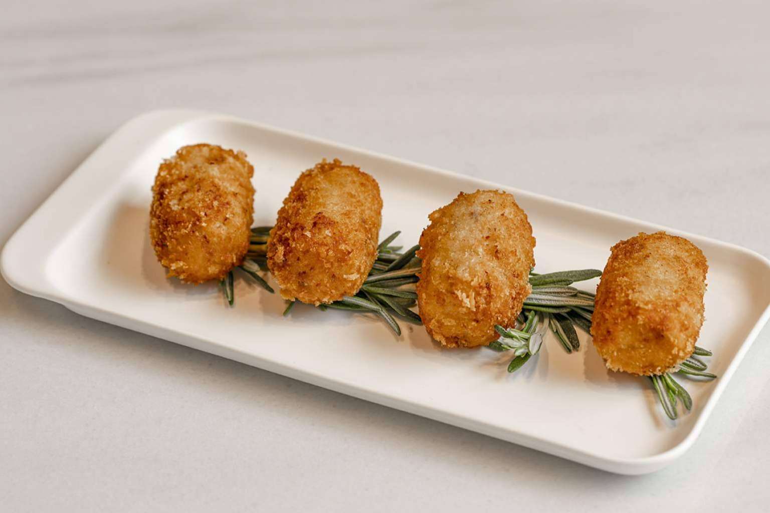 Consejos para preparar unas buenas croquetas de jamón, de la mano de Enrique Tomás