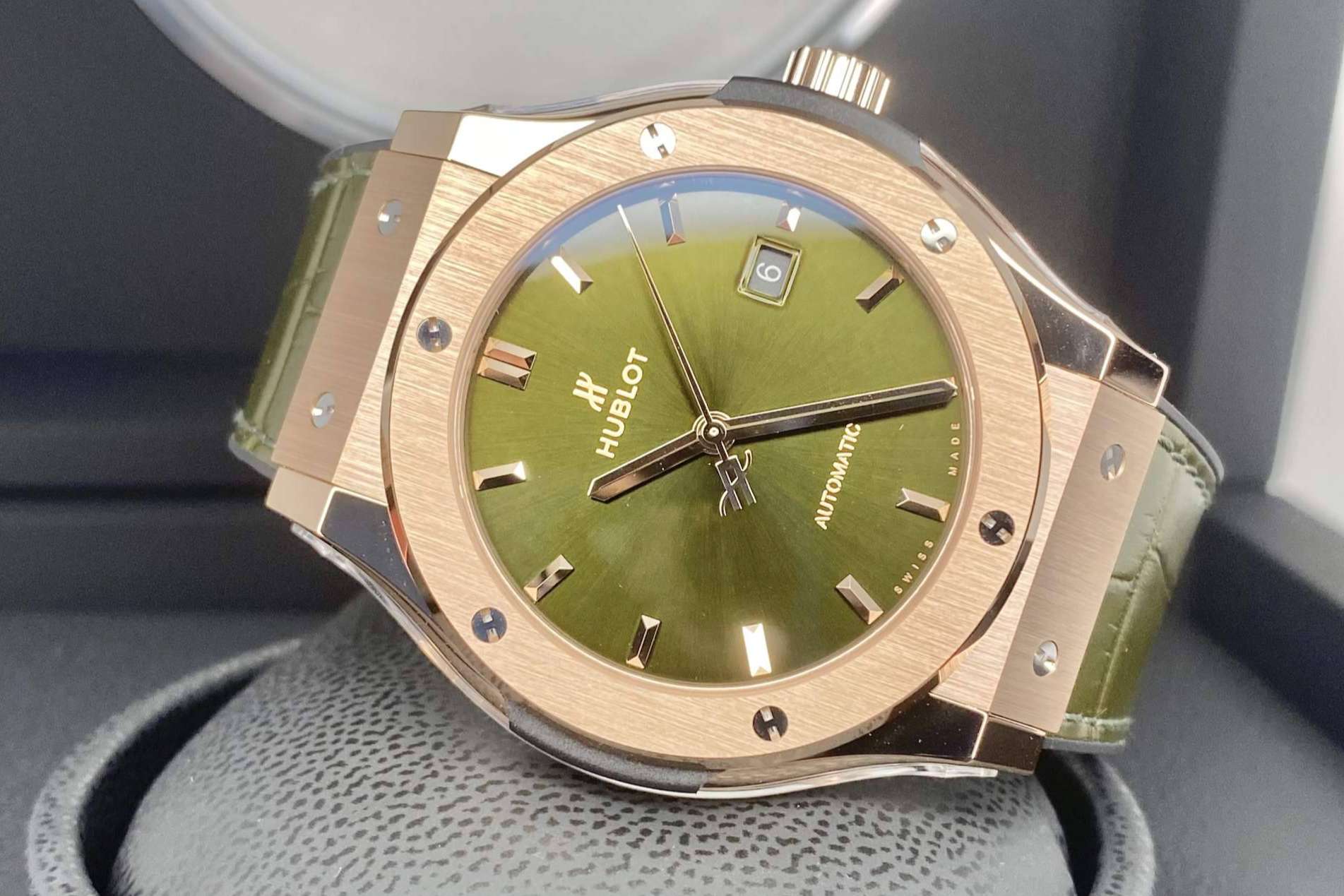 Trading Watchs pone a disposición un amplio catálogo de relojes de lujo que marcan la diferencia