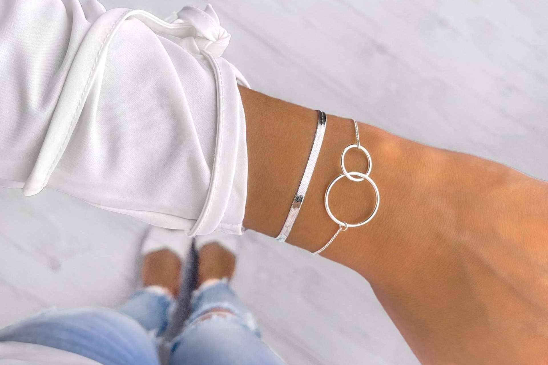 ¿Dónde encontrar pulseras hermanas bañadas en oro? Le Petite Marie