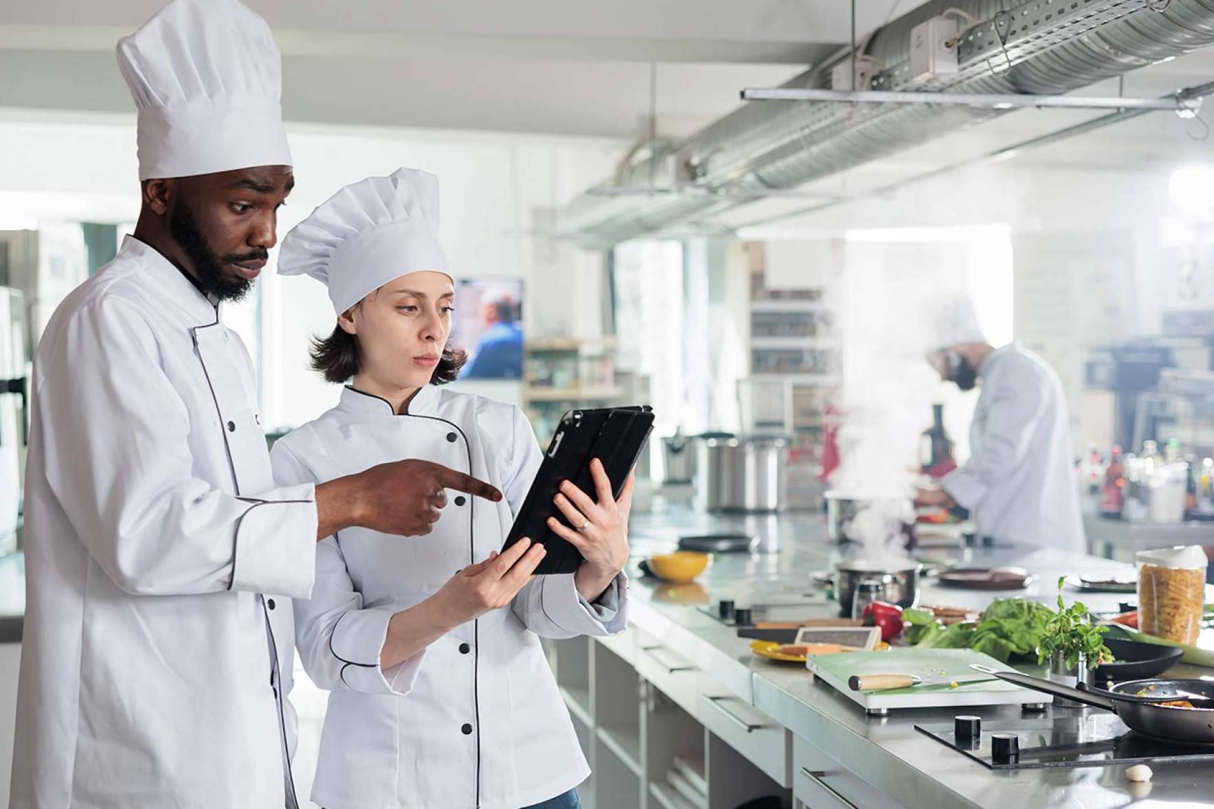 'GASTRONOMÍA de la A a la Z', una obra imprescindible para cocineros, estudiantes y aficionados a la cocina