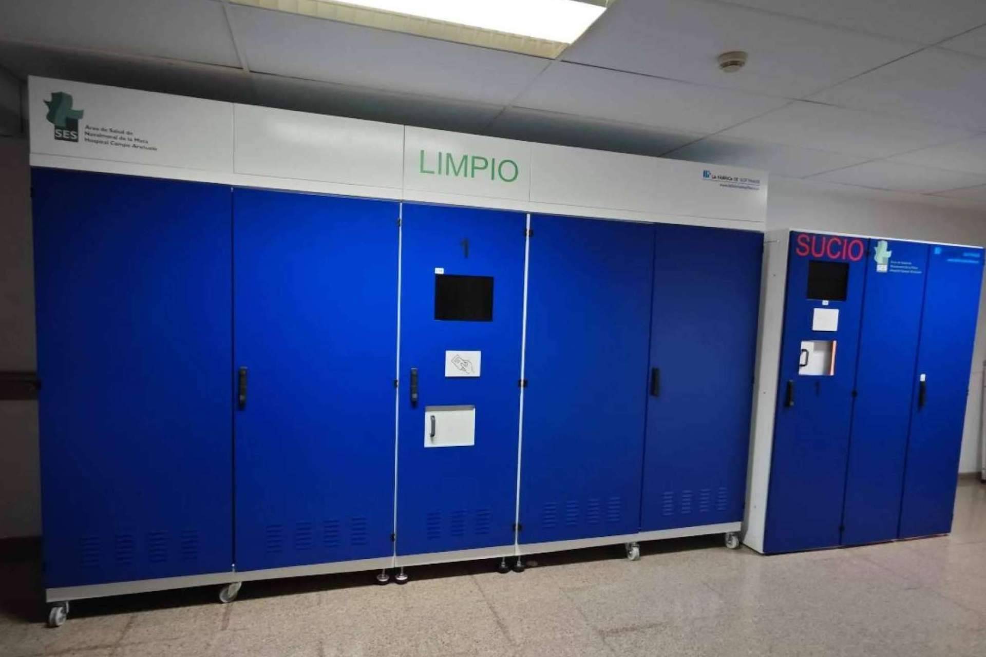 La dispensadora automática de prendas laborales como uniformes, de La Fábrica de Software