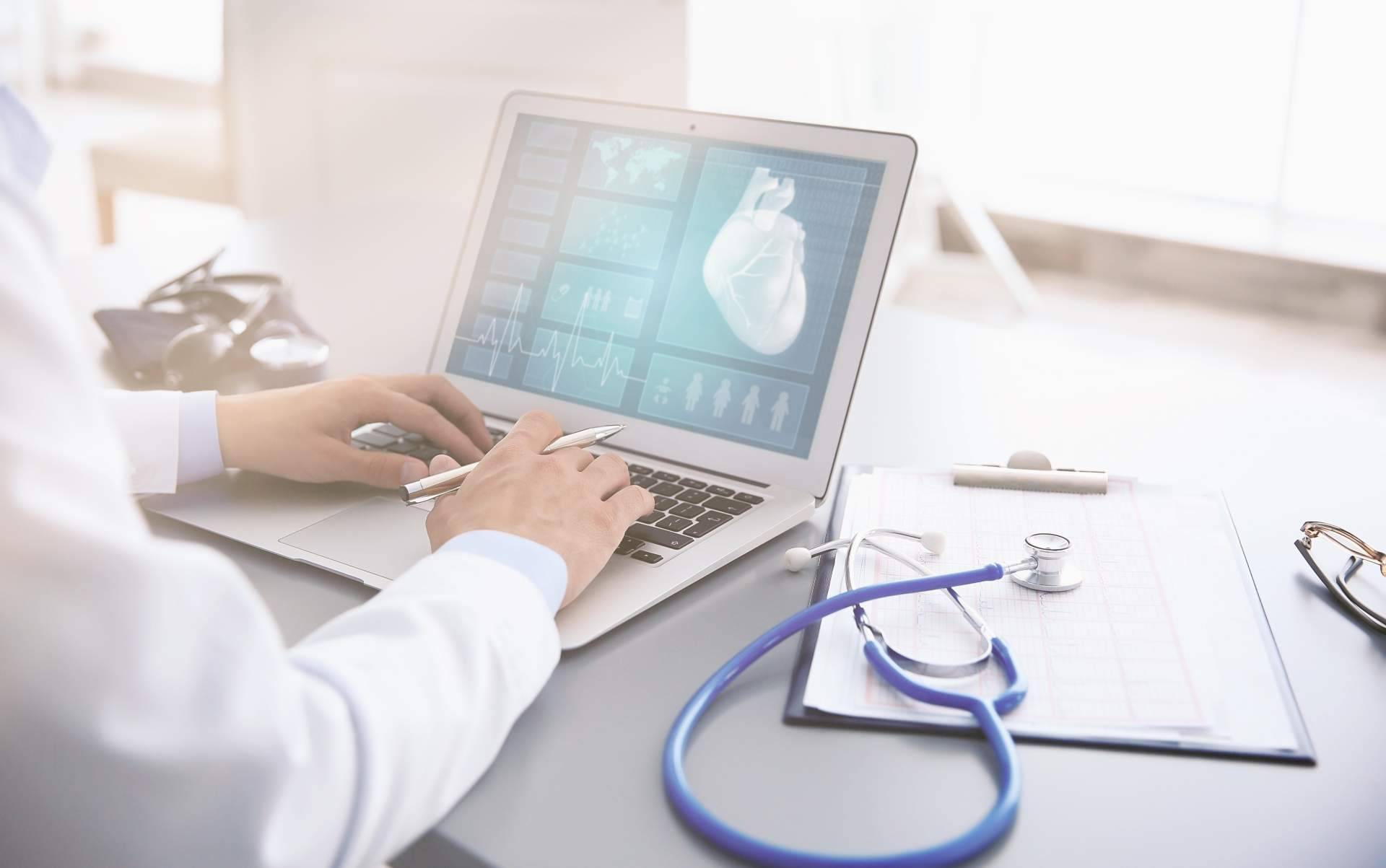 Dr. Ignacio Plaza Pérez. Especialista en cardiología en Madrid con más de 40 años de experiencia profesional