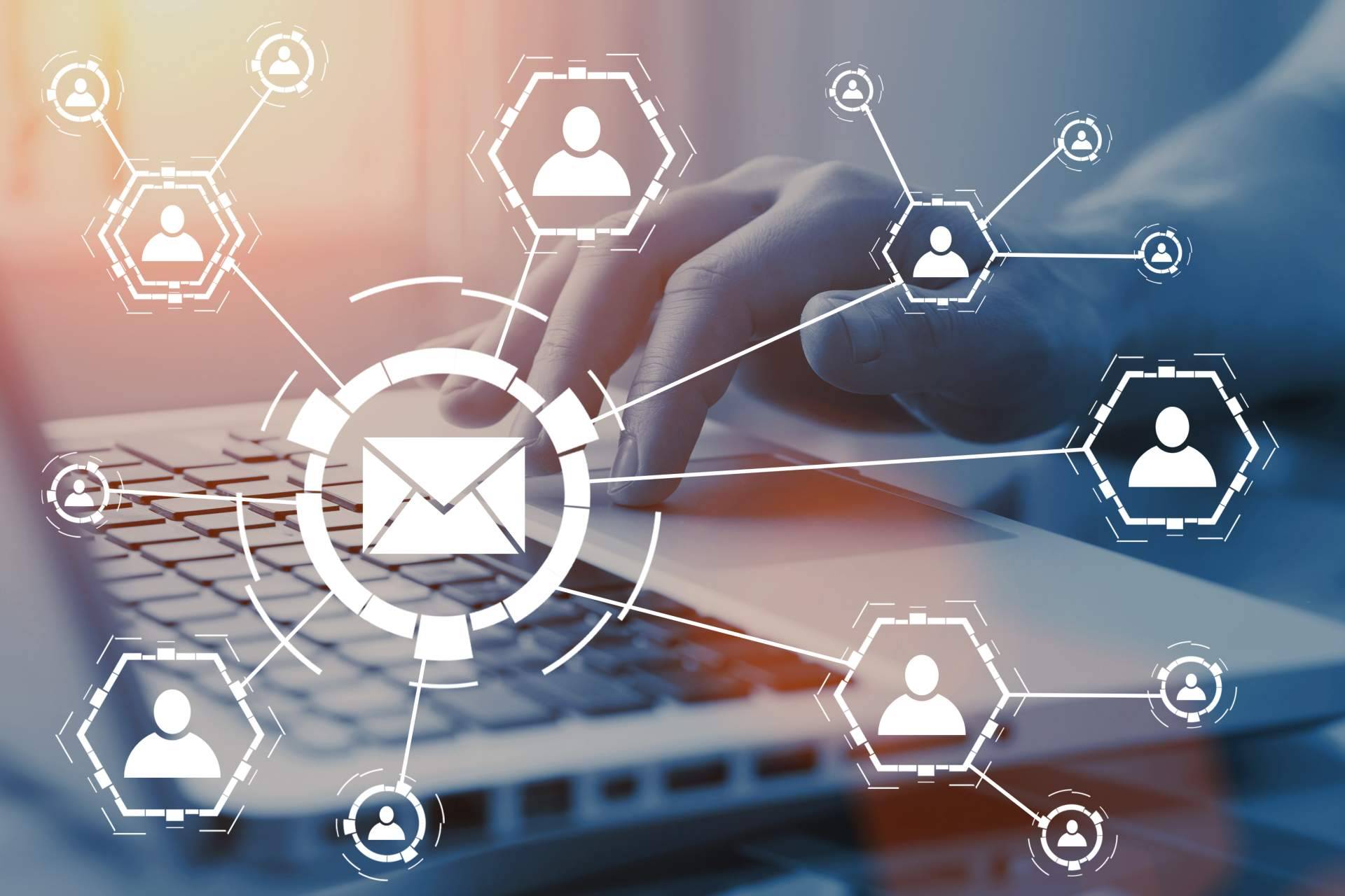 Emplear un software de marketing por correo electrónico, con Activetrail
