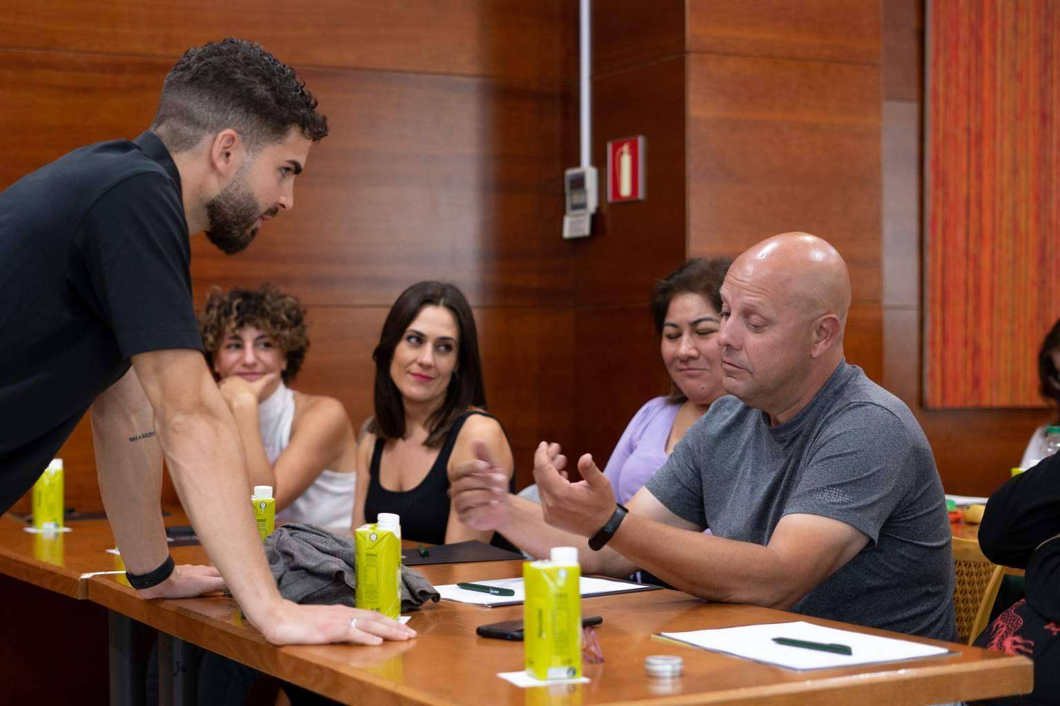 Cómo crear un negocio online rentable para freelance y autónomos, por Incubadora de Lanzamientos