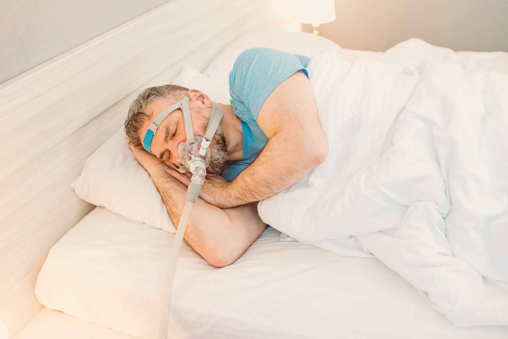 Tratar la apnea del sueño con el tratamiento de CPAP, de TerapiaCPAP