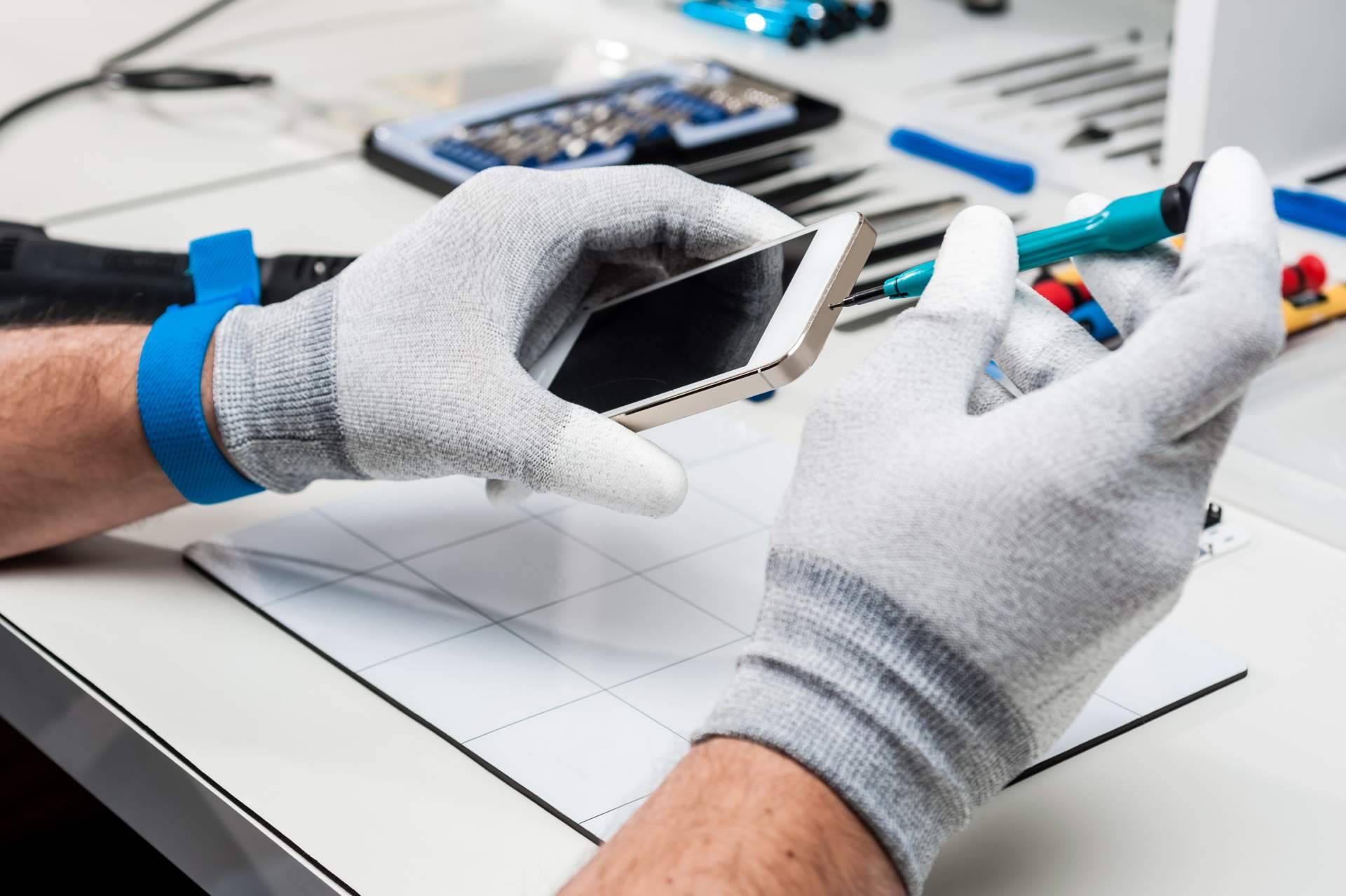 Servicio de reparación de iPhone, de la mano de iRefurb