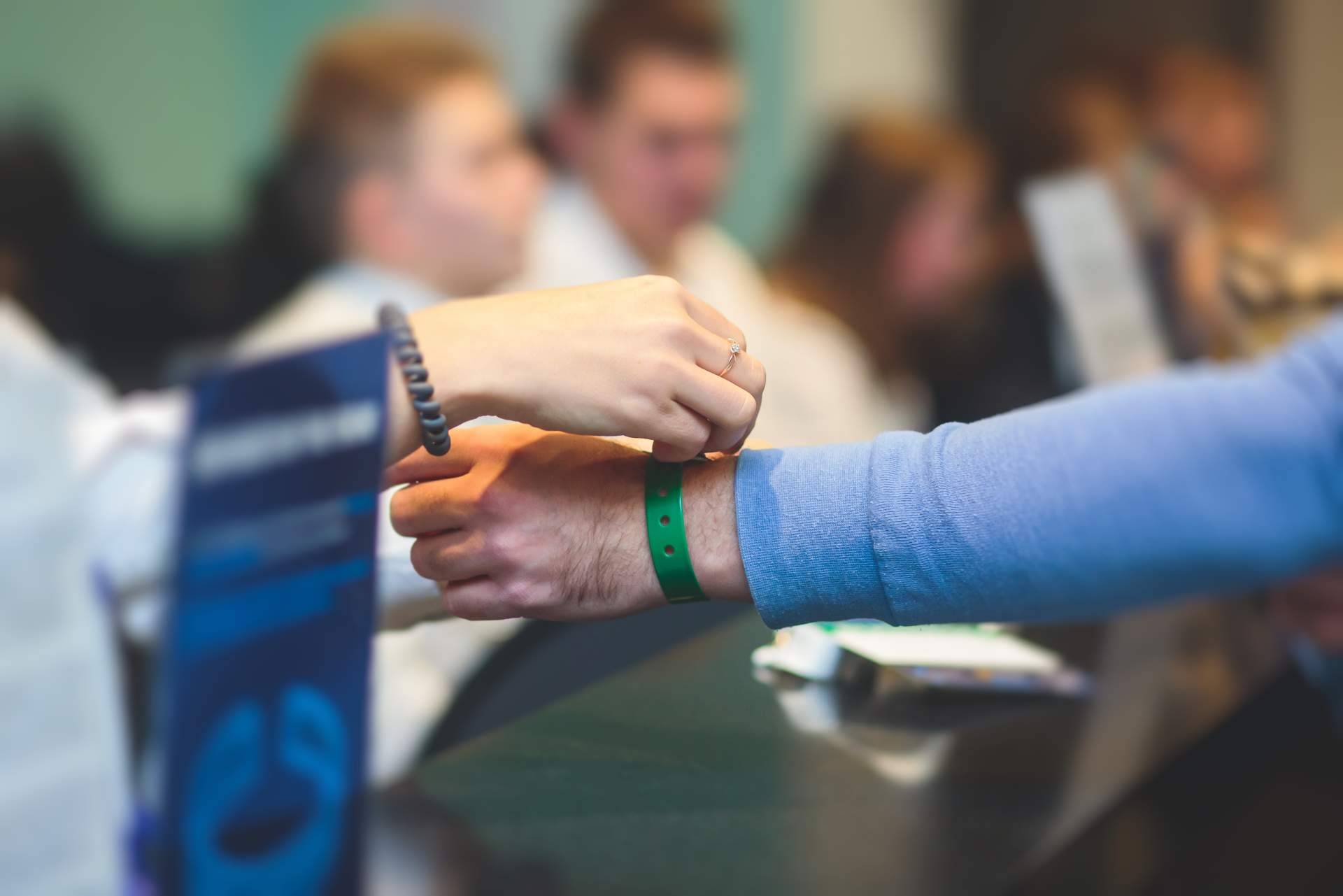 Fabricación de pulseras para eventos con Pulseras Para Discotecas