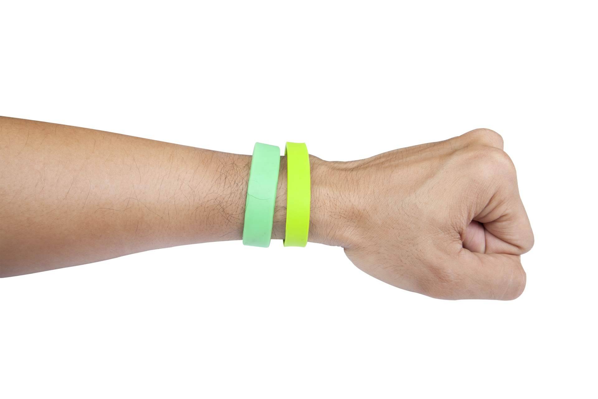 ¿Cuáles son las ventajas de las pulseras con goma?, por Pulseras Para Discoteca