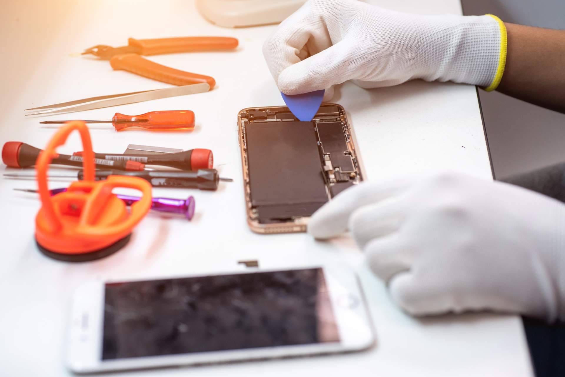 ¿Por qué cambiar la batería en el iPhone 12 con Reparar Ordenadores?
