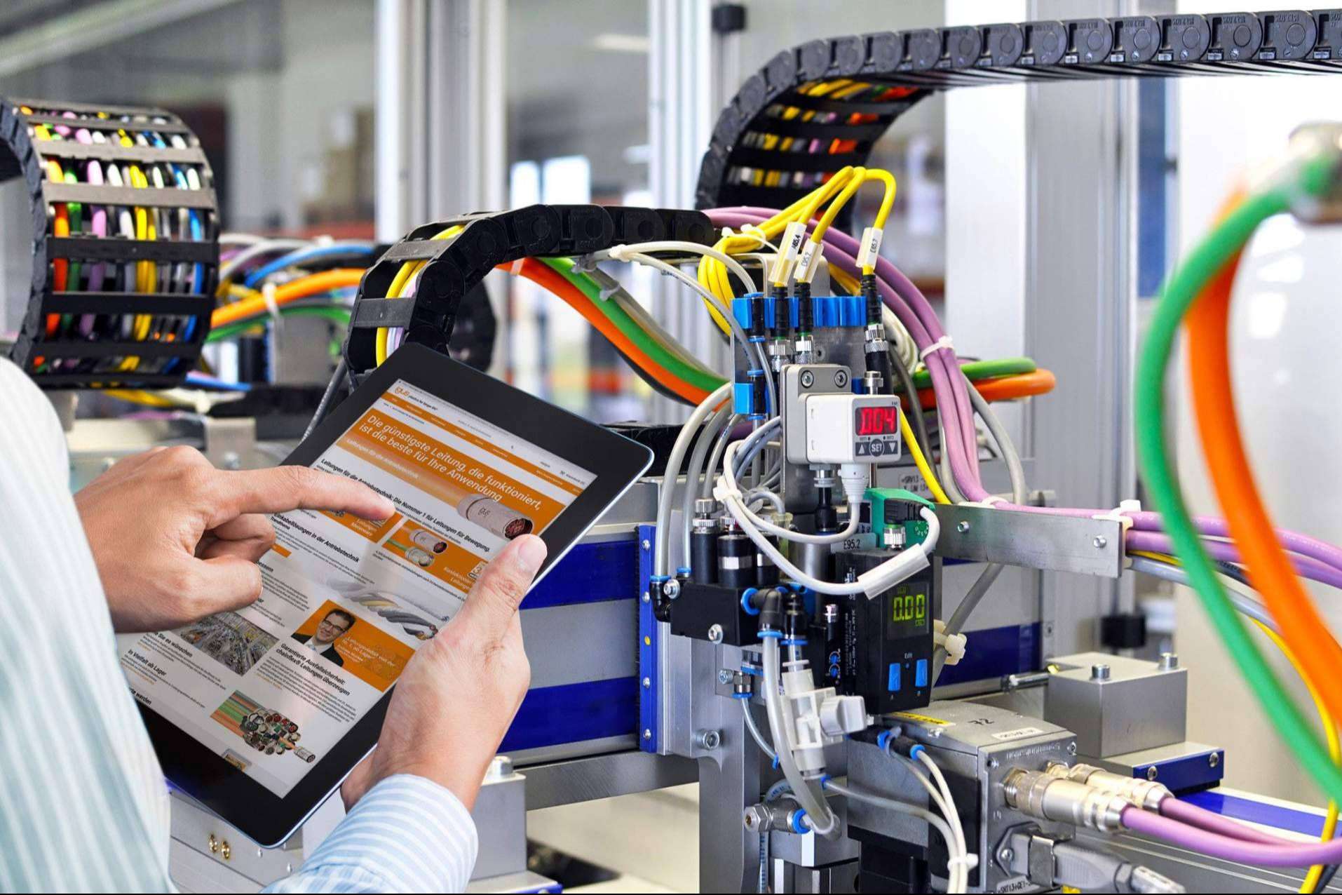 igus y las ventajas de comprar cables industriales a través de su tienda online