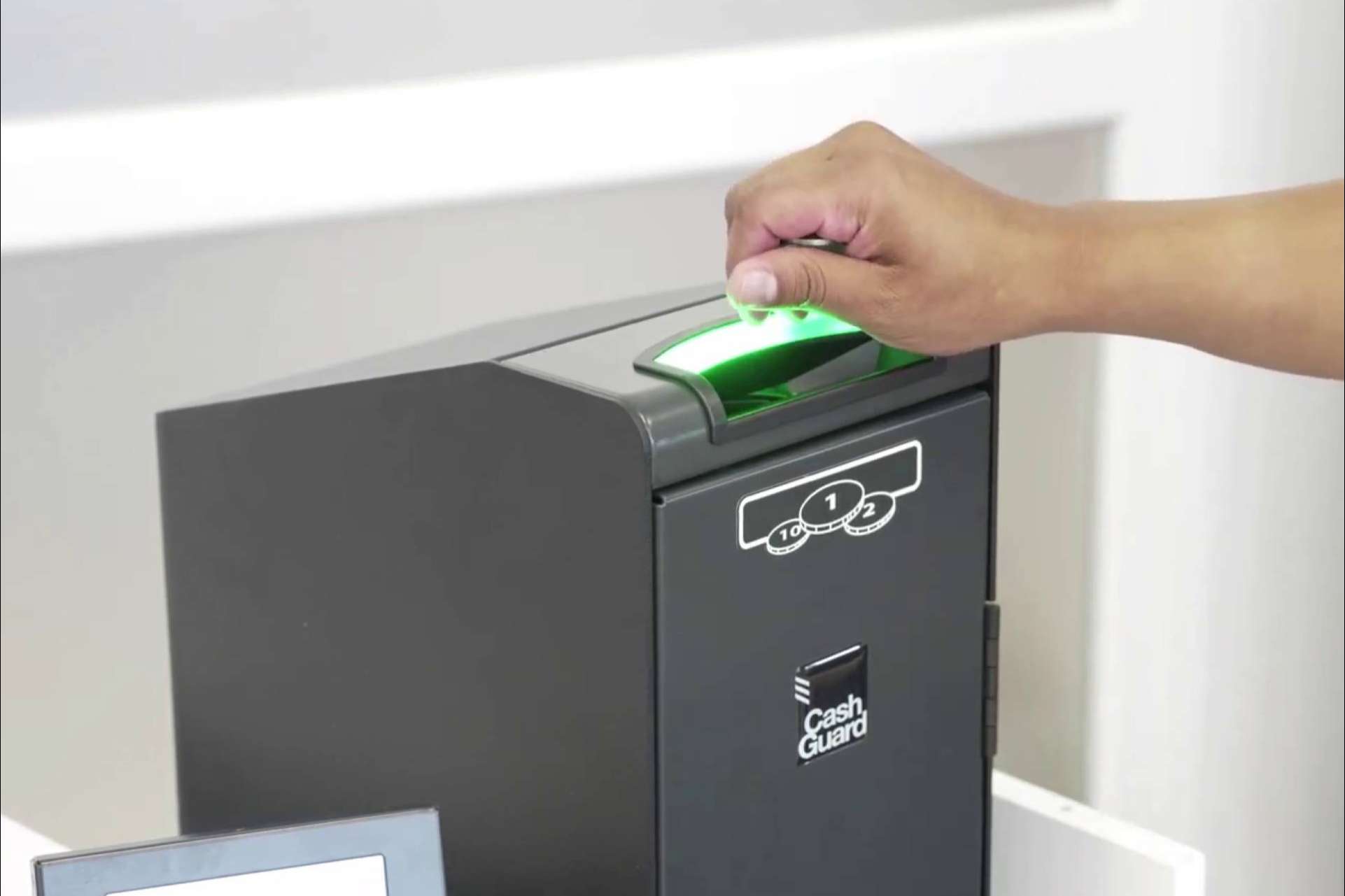 Caja registradora automática CashGuard, con Telsystem