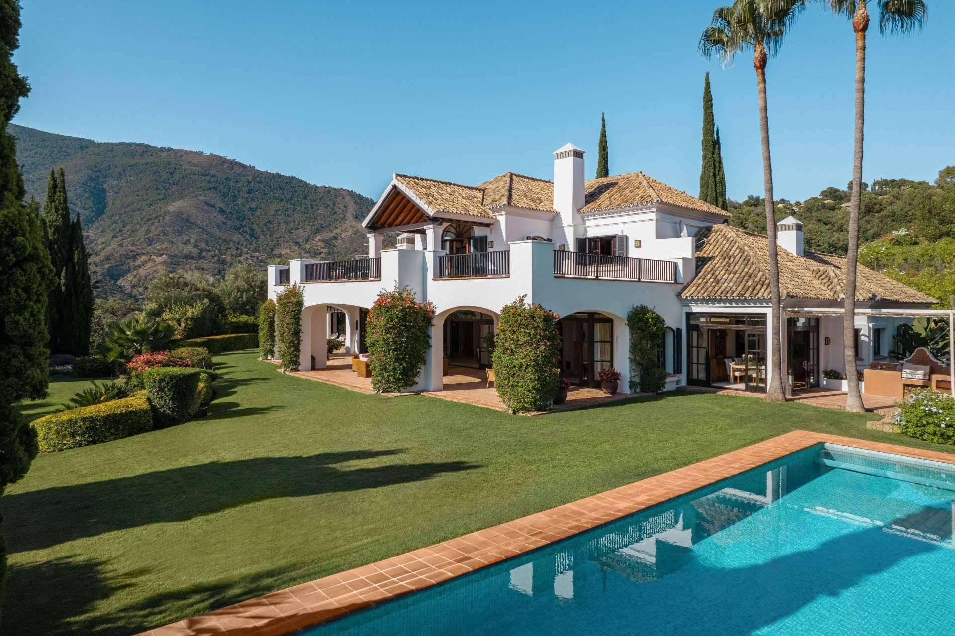 Zeuthen & Company ofrece una amplia gama de propiedades residenciales en venta