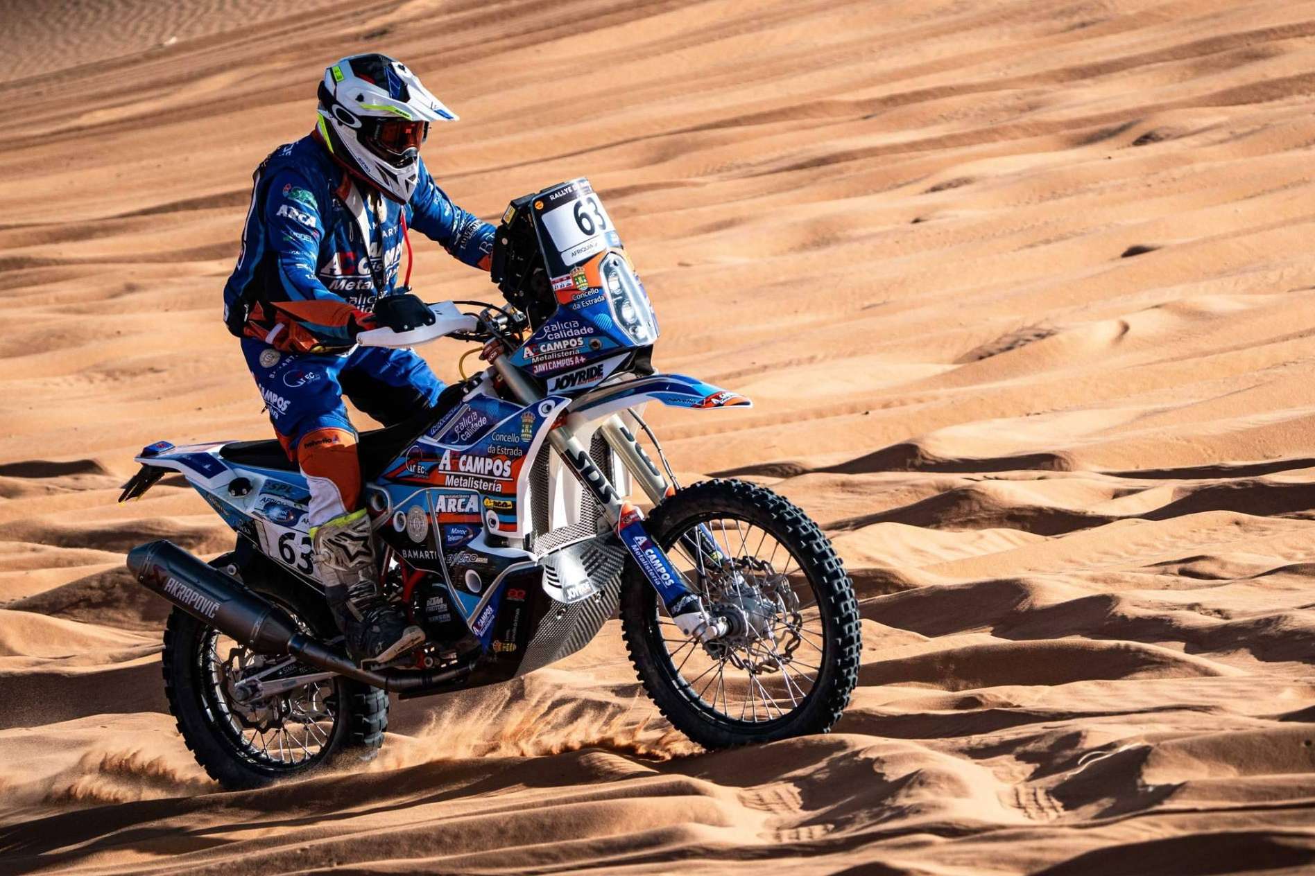 ADHESIVOSEMBARRADOS, personalización de adhesivos moto Dakar