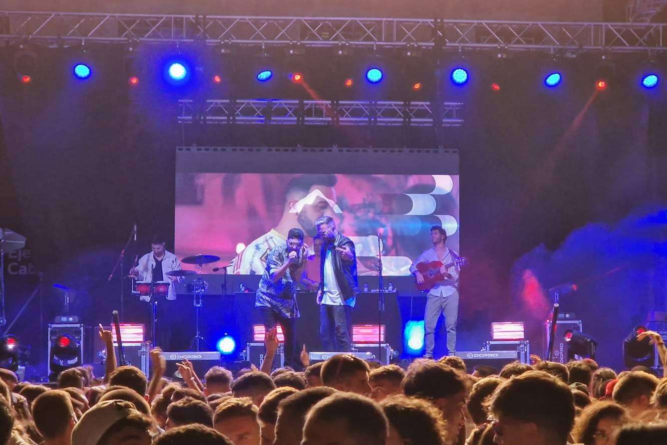 Alquiler de equipos de sonido, iluminación y audiovisuales para conciertos y todo tipo de eventos