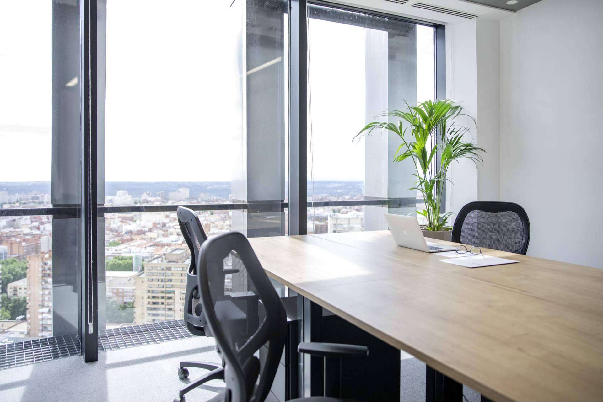 Los beneficios de las oficinas flexibles en un espacio de coworking