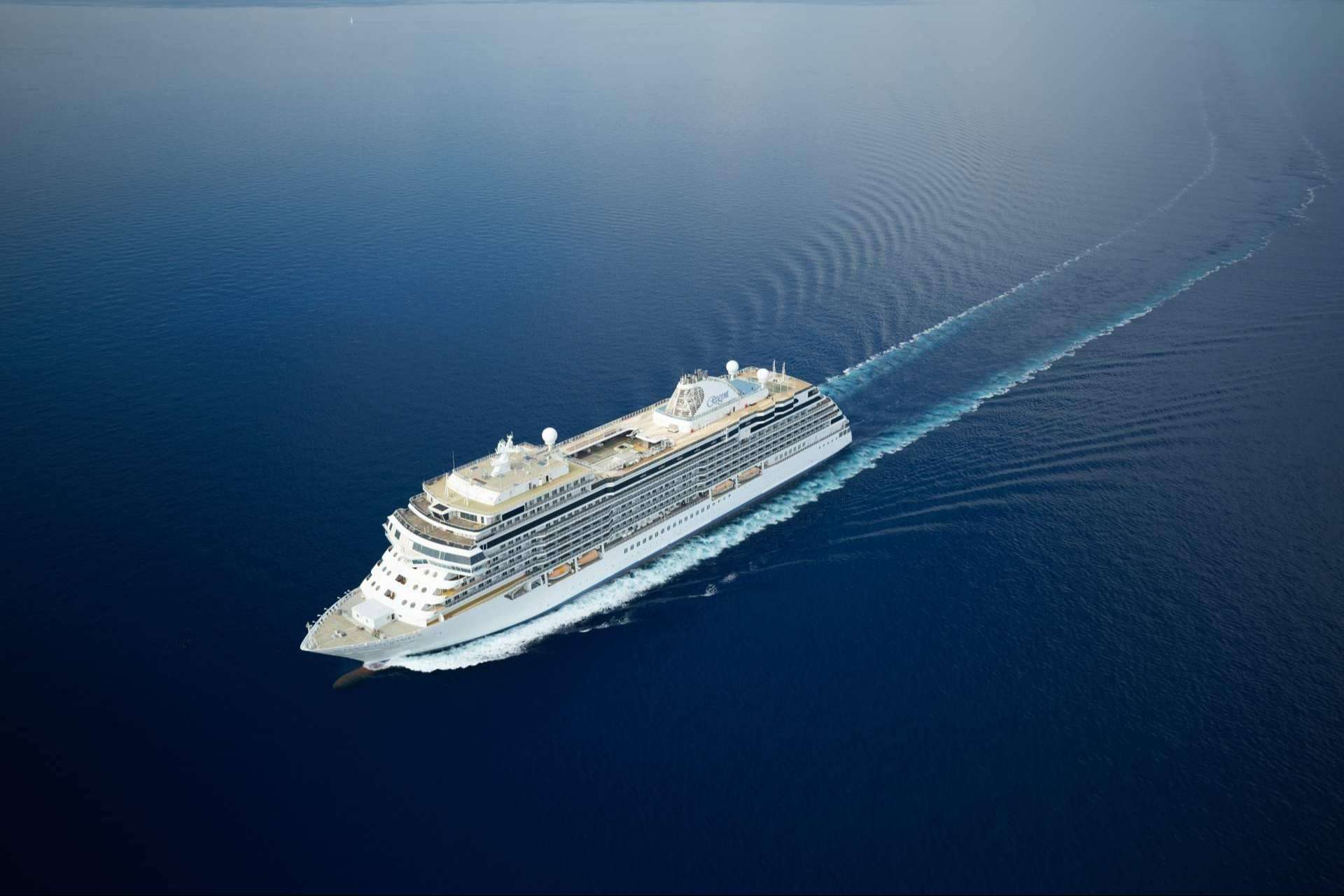 La presentación del Seven Seas Grandeur, el sexto barco de la flota más lujosa del mundo, por Regent