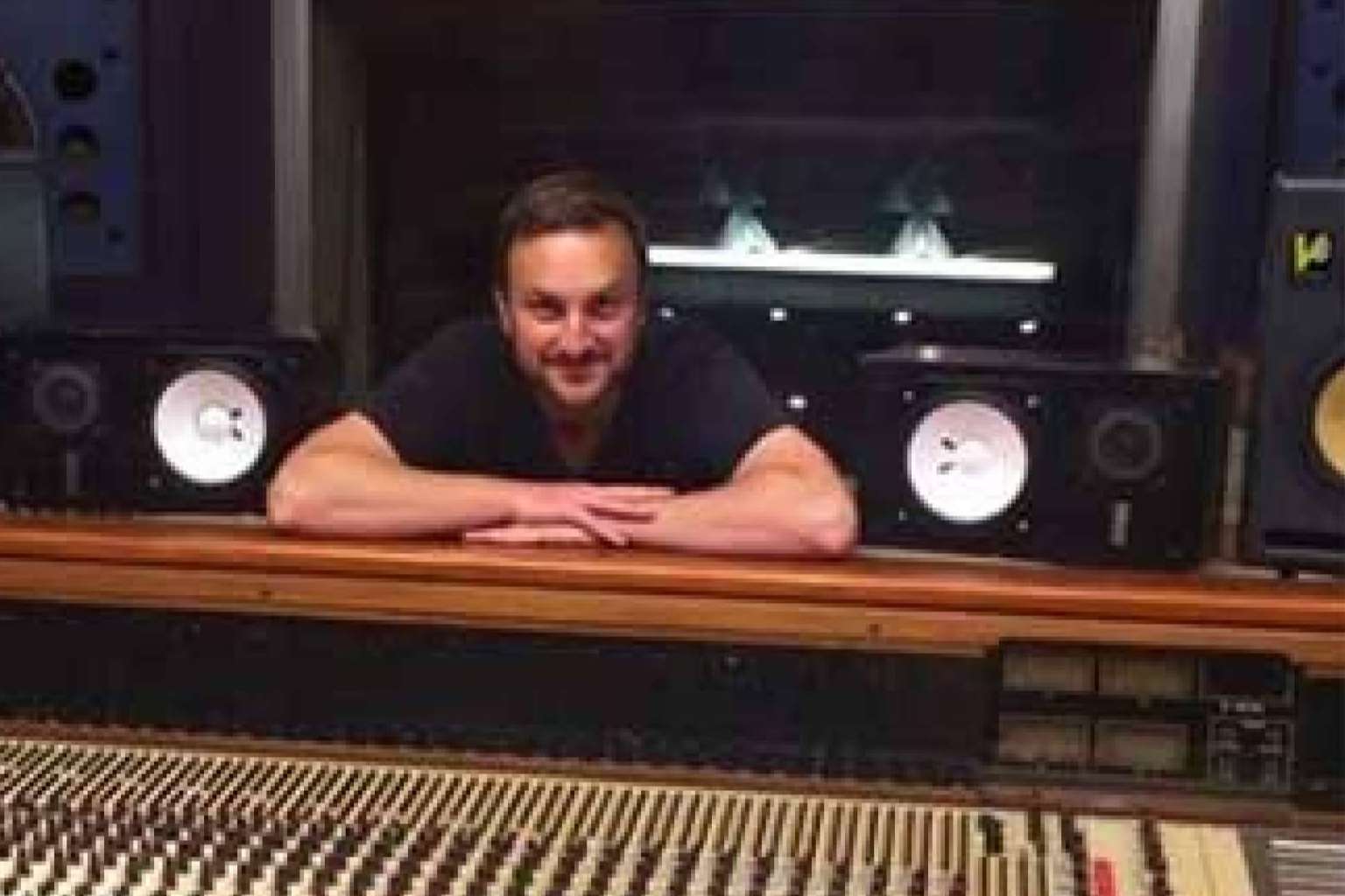 Una oportunidad única de trabajar con Nick Brine para las bandas de pop, rock e indie en España