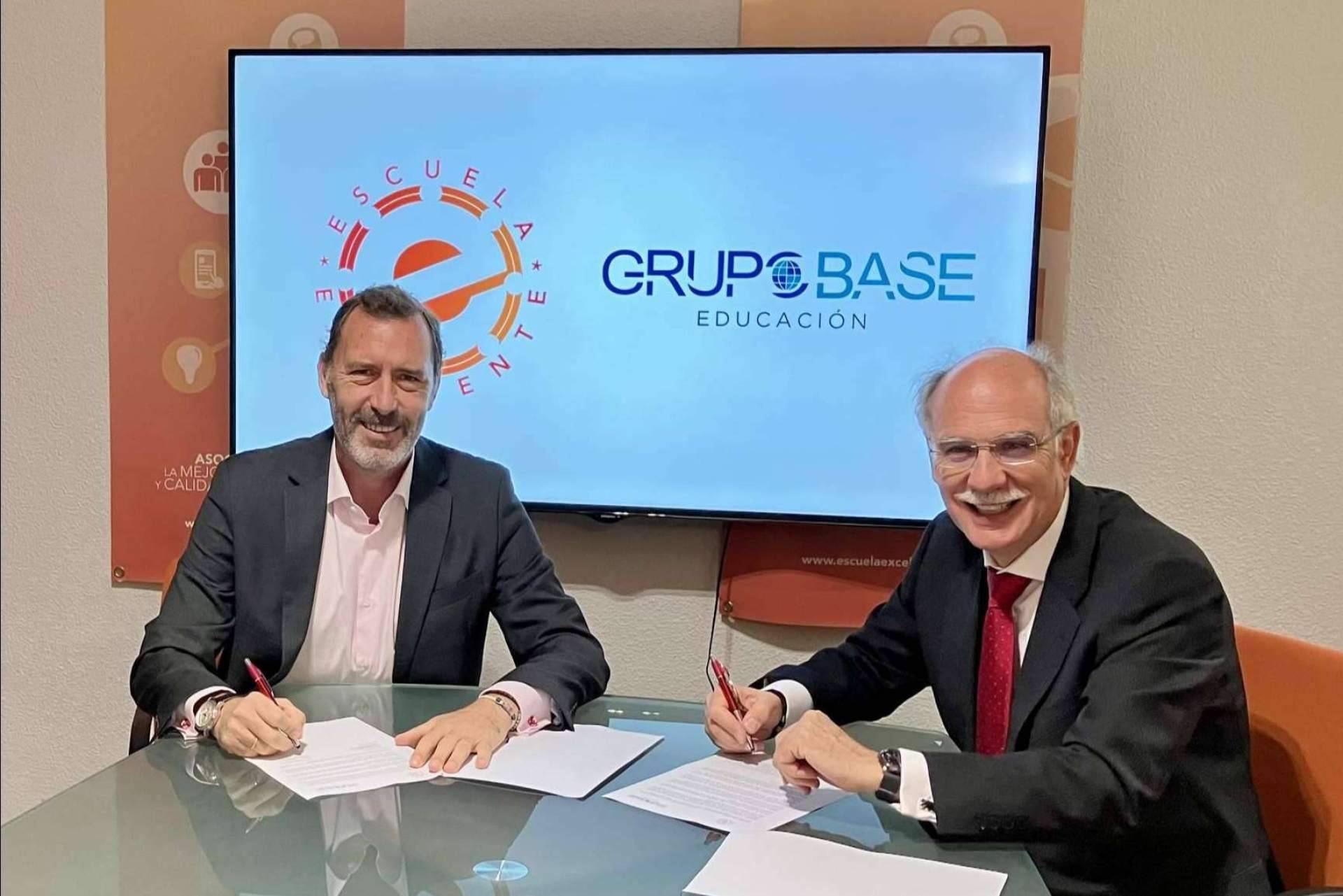 Escuela Excelente y Grupo Base Educación firman un acuerdo para el desarrollo de un programa de formación dirigido a más de 3000 docentes