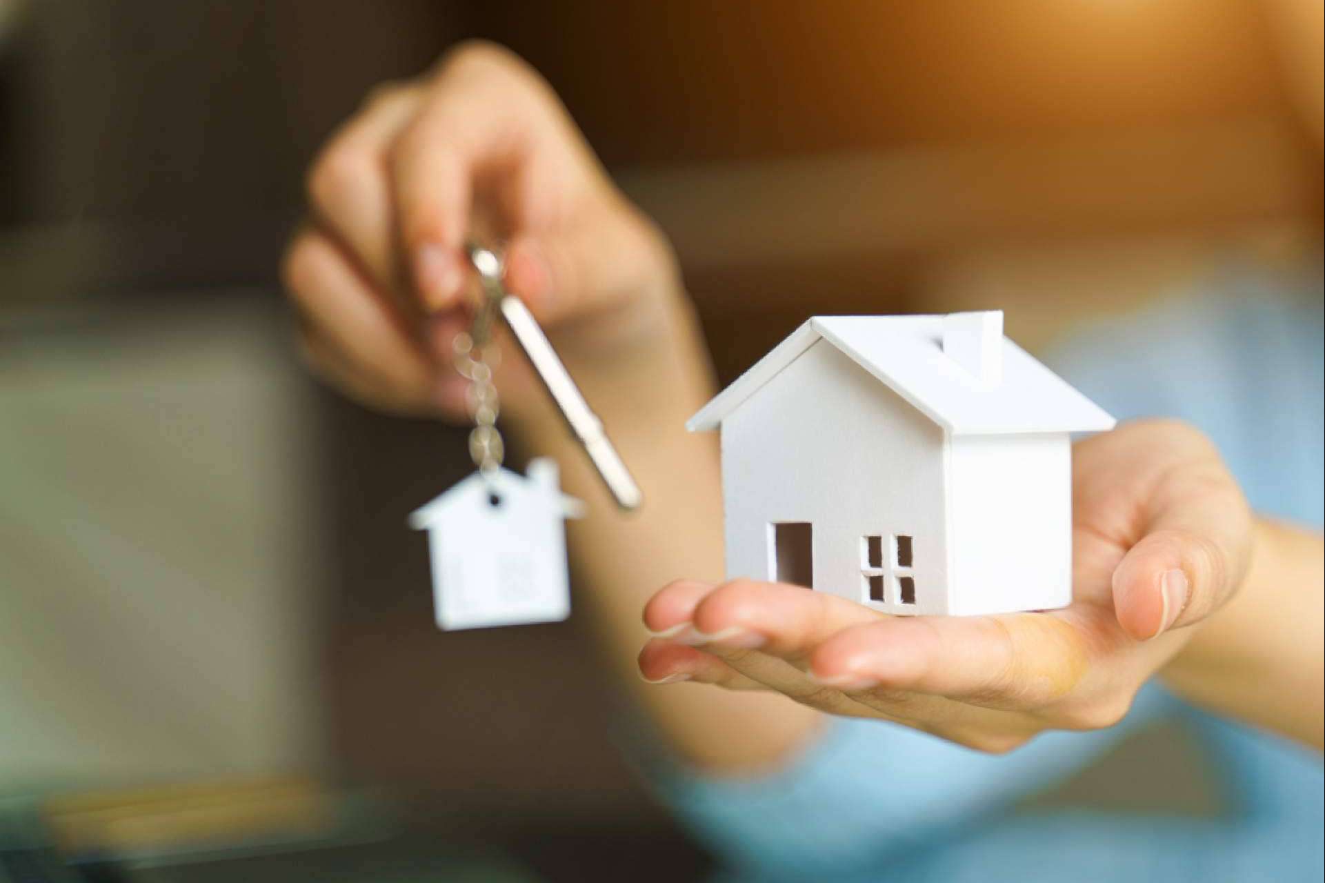 Entender el punto de vista fiscal sobre la compra de una vivienda en España por no residentes, gracias a Consultax