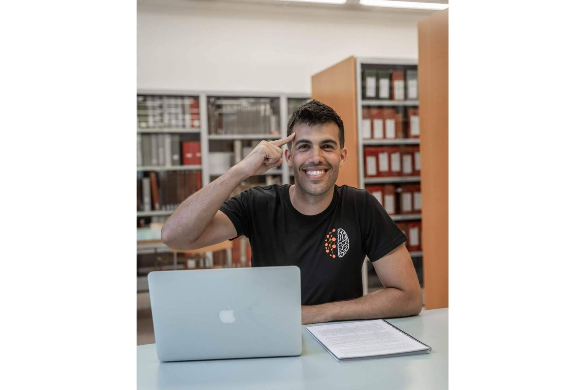 Entrevista a Joan López, director de la academia Potencia Tu Estudio