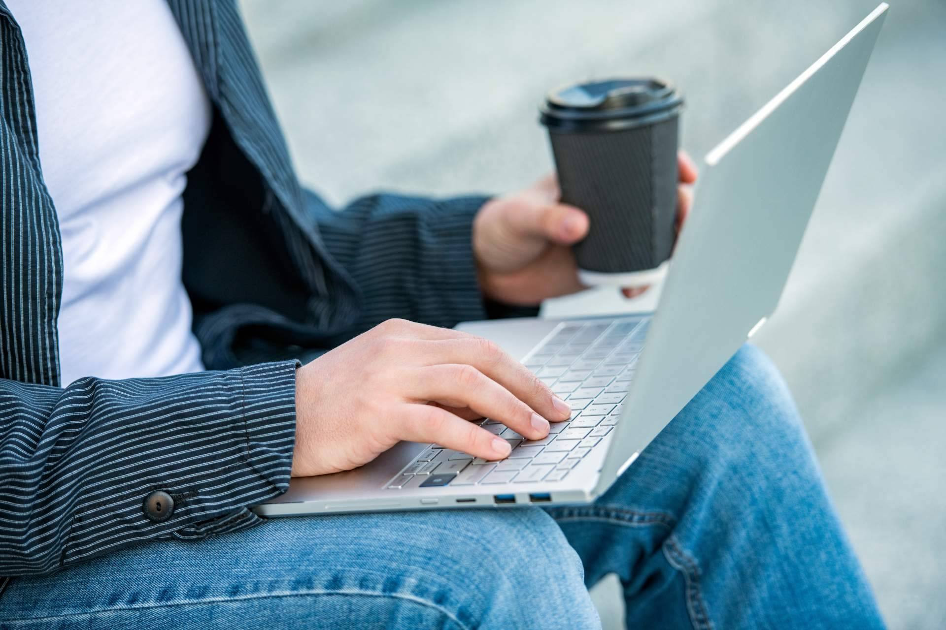 Prepararse de forma online para oposiciones con la ayuda de OpoActiva