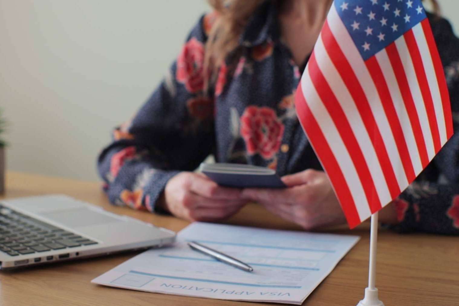 InmigracionyVisas.com ayuda a tabajar en Estados Unidos