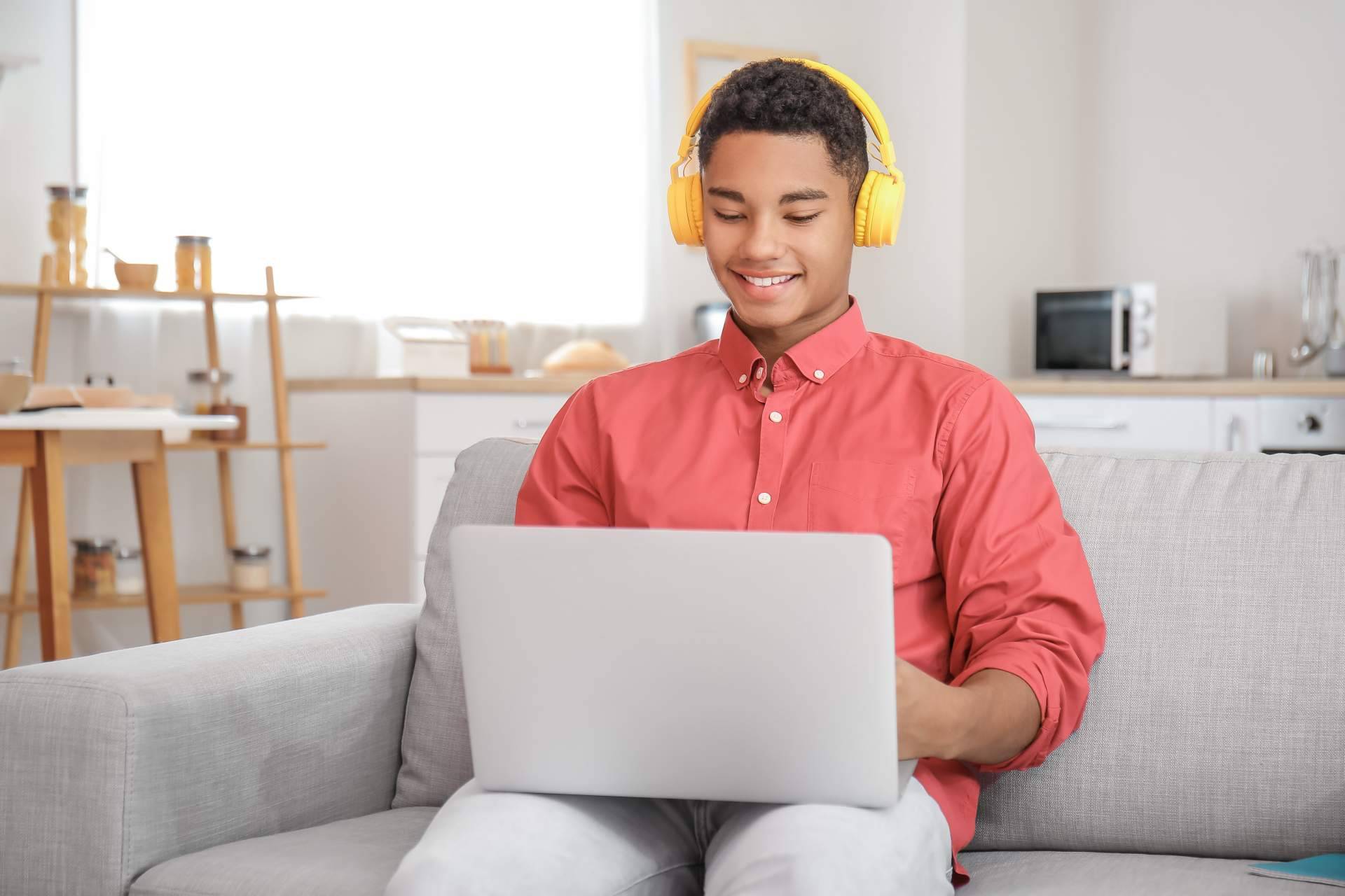 Recomendaciones de prácticas para estudiantes en Valencia, con Becadvisor