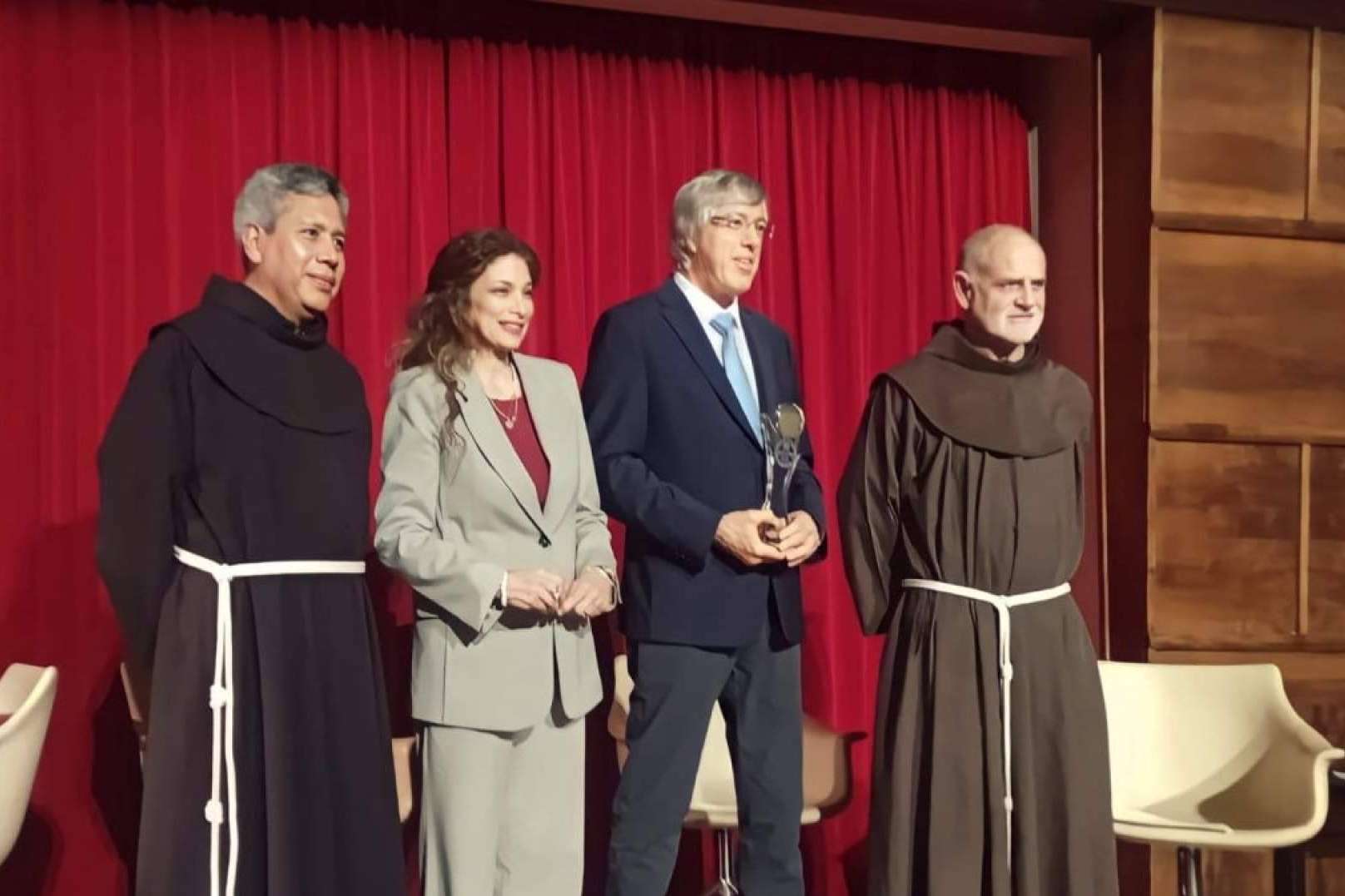 Se entregó el Premio San Francesco a Alejandro G. Roemmers