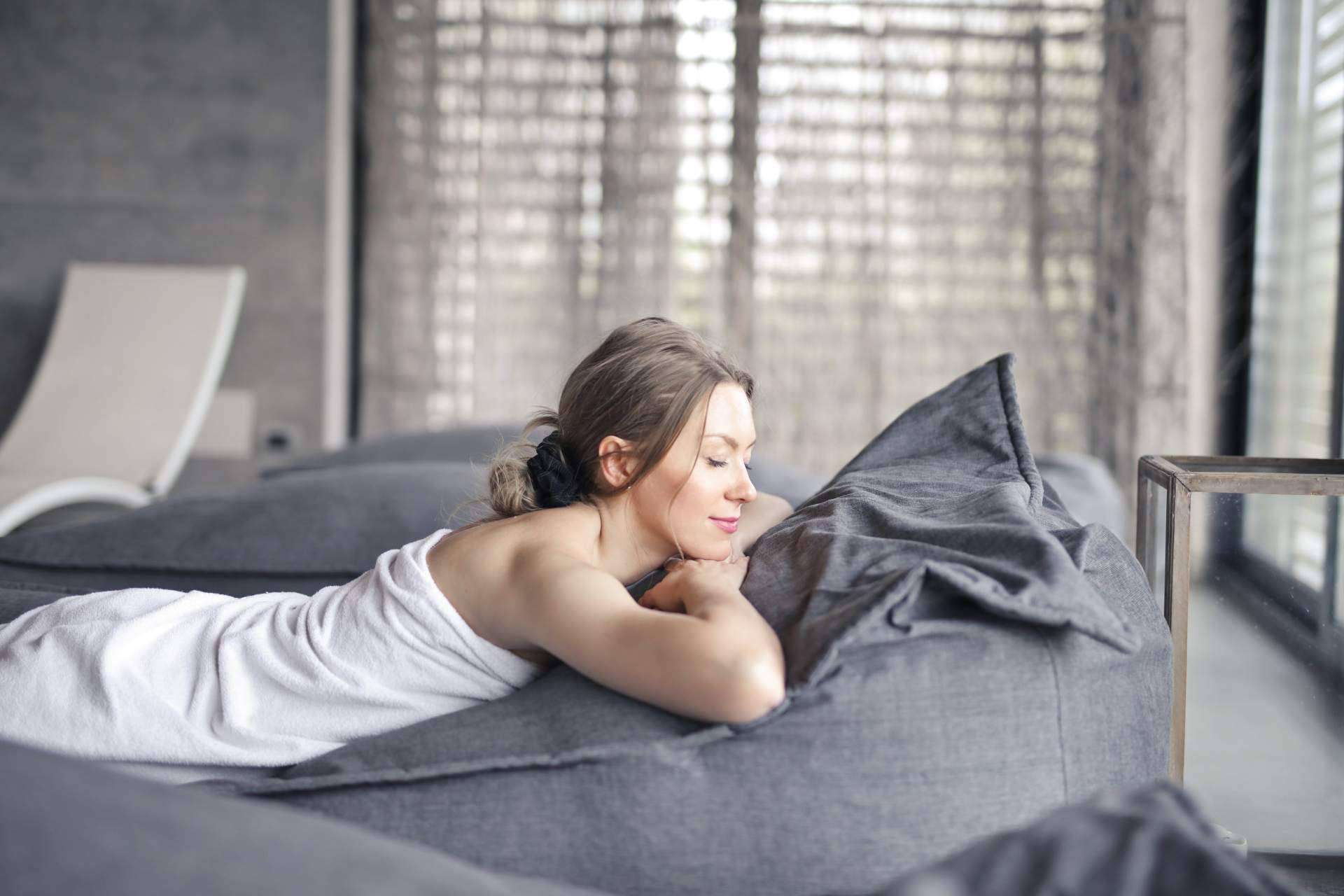 En su propósito de año nuevo a una vida más tranquila acompaña a todos Hygge Bienestar