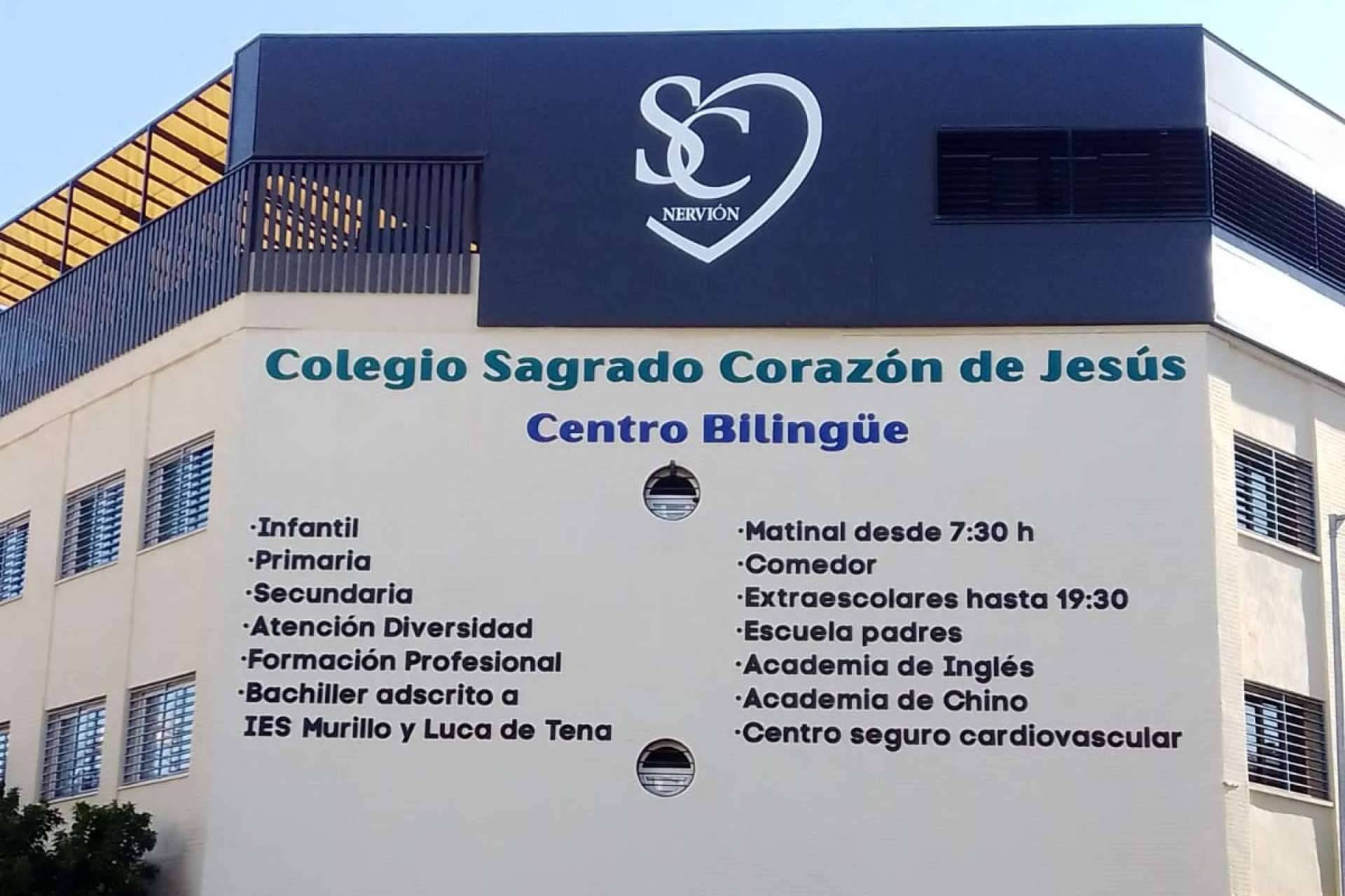 Formación en la academia de chino del Colegio Sagrado Corazón de Jesús