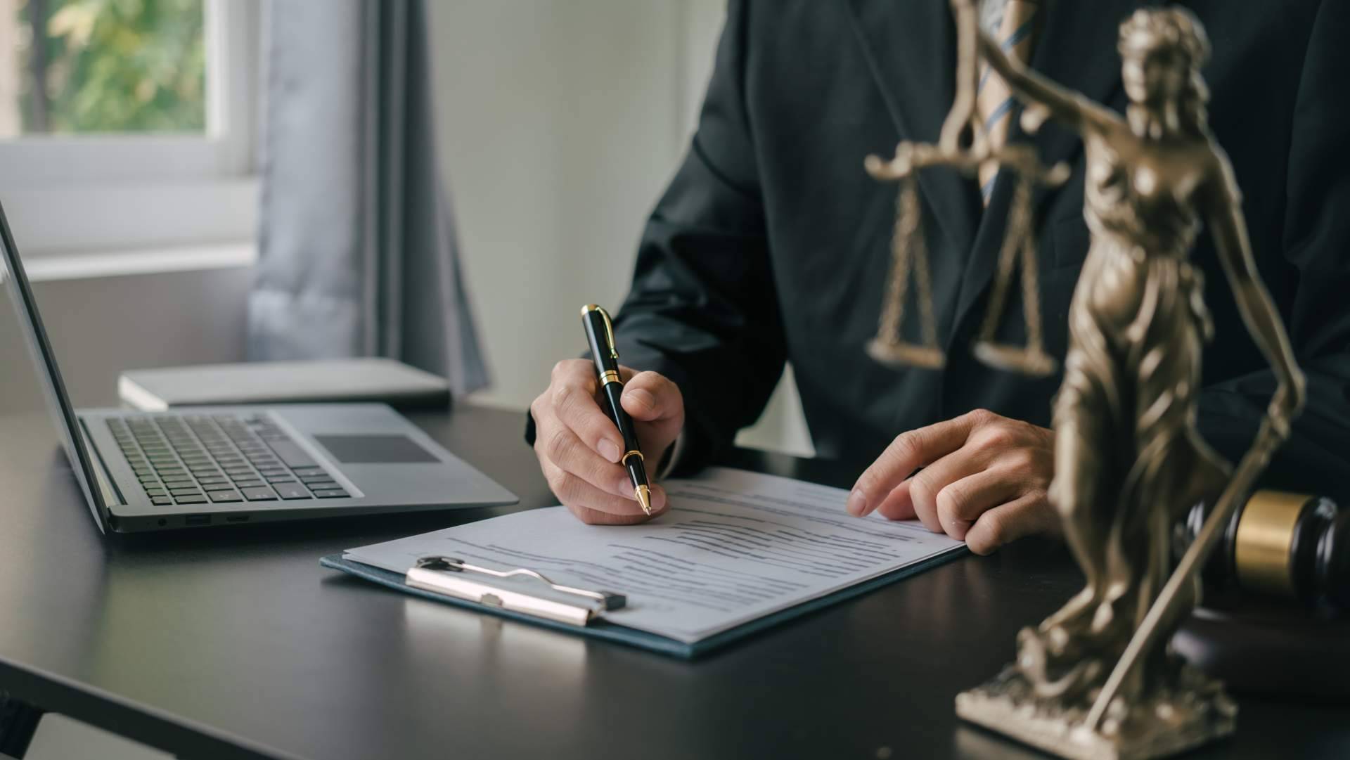 Los abogados de Català Reinón se especializan en el delito de abuso sexual