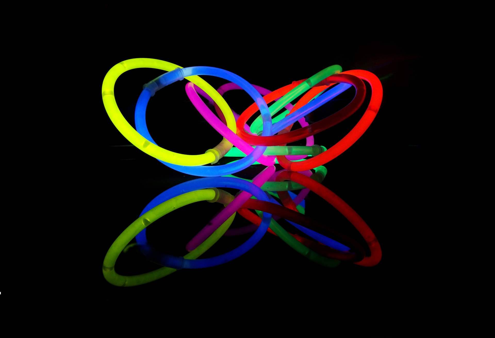 Pulseras para Discotecas ofrece pulseras luminosas para fiestas