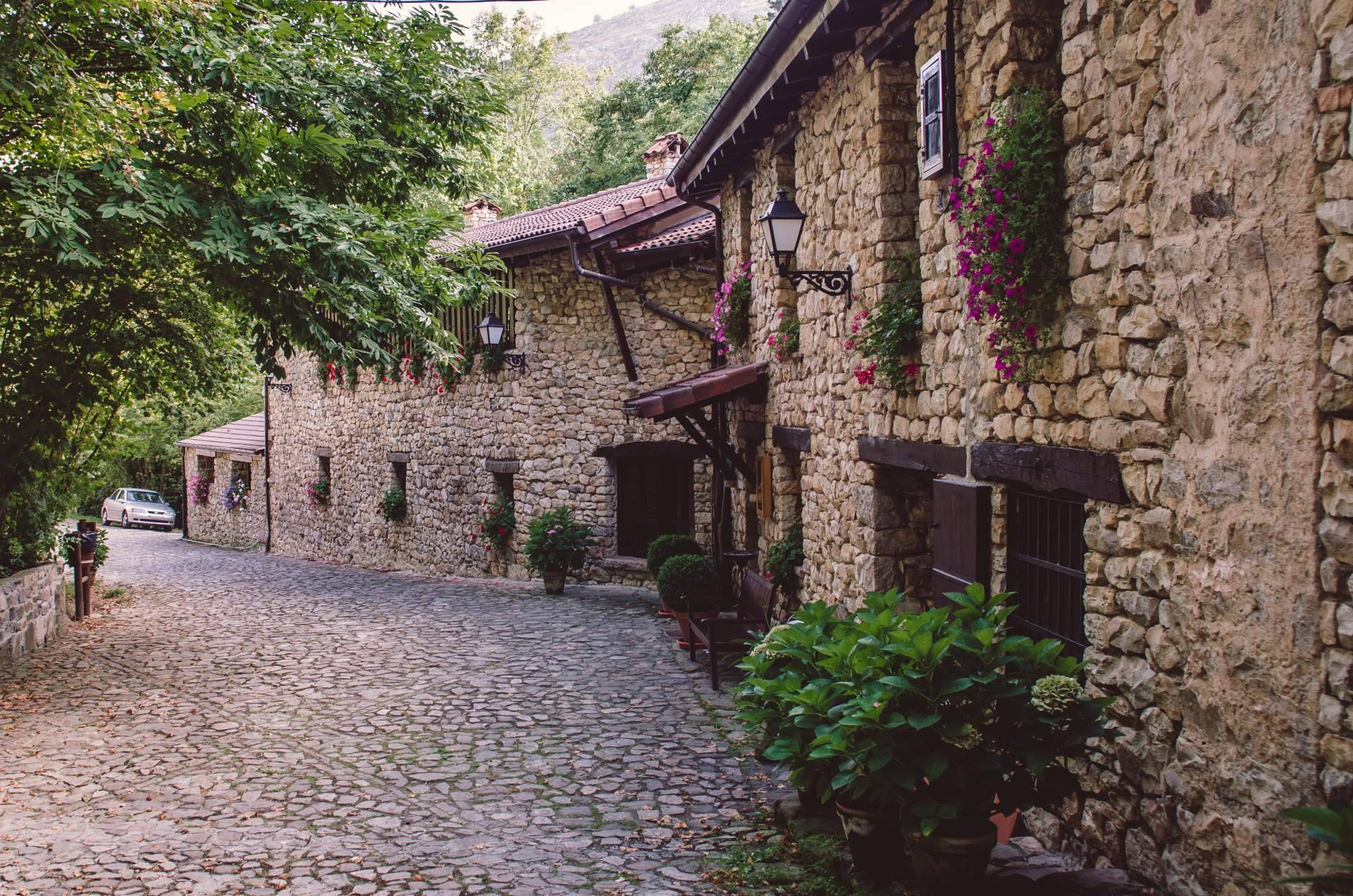 Beneficios de vivir en un pueblo de Cantabria