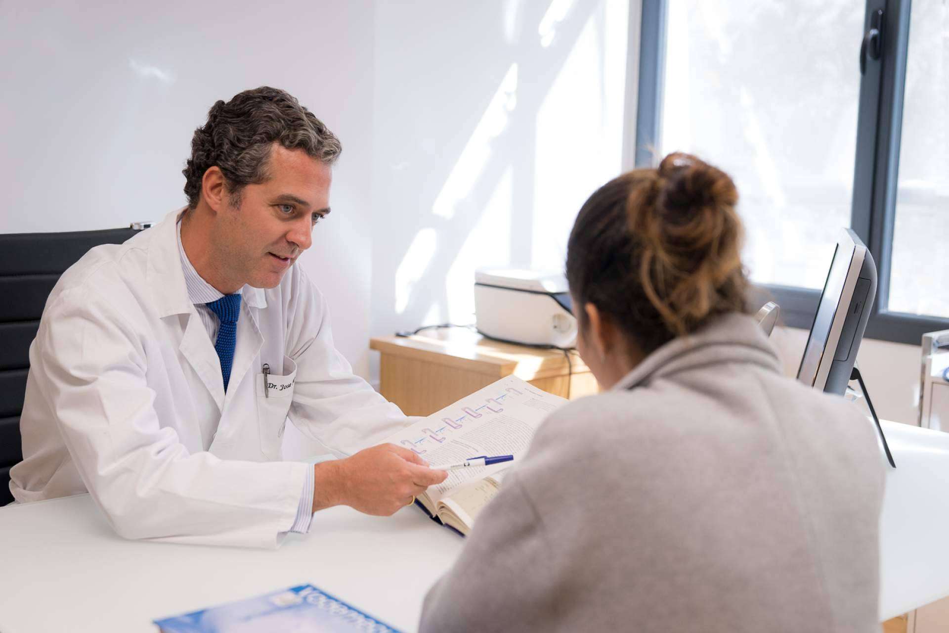 El Dr. Franco Góngora, el especialista recomendado para servicios de blefaroplastia en Madrid