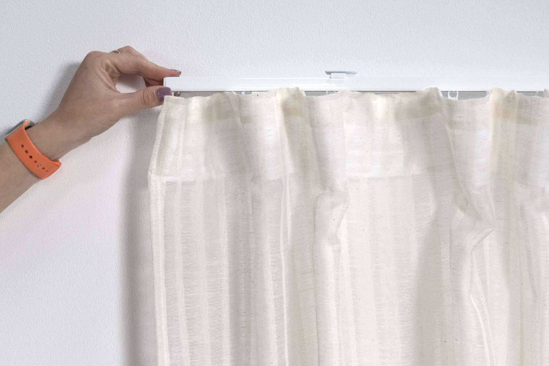 Colgar cortinas y visillos en toda clase de mecanismo gracias al sistema Smart-Tape de Sokios
