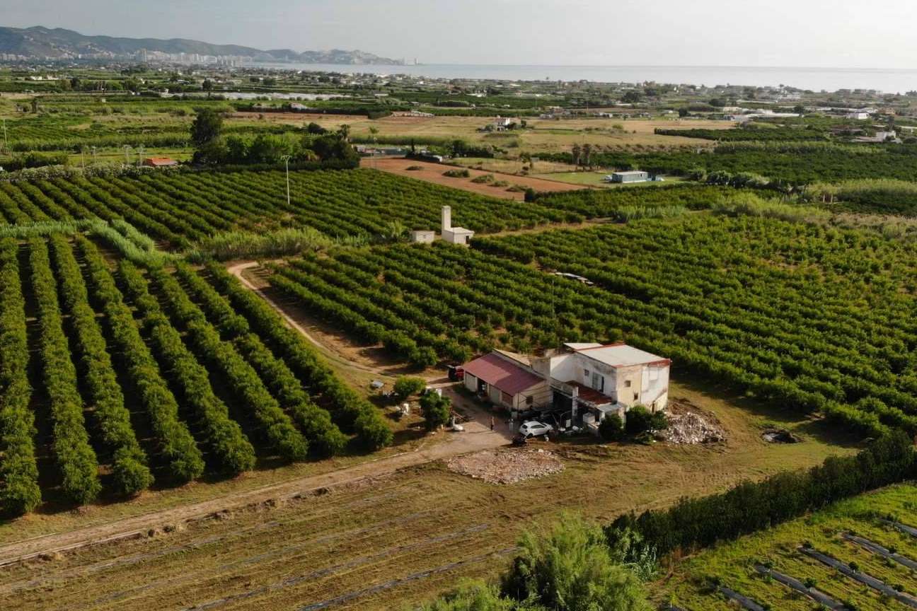 La Imperfecta ofrece zumo artesanal de finca y calidad premium