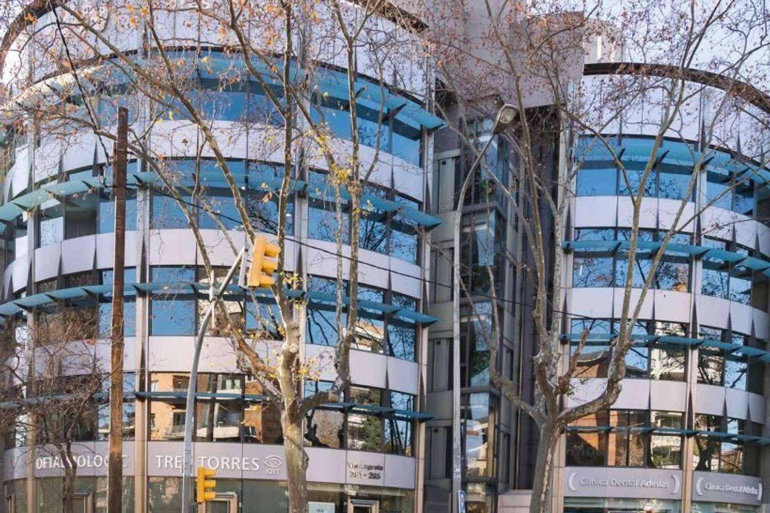 ¿Por qué realizar el trasplante capilar en Barcelona?
