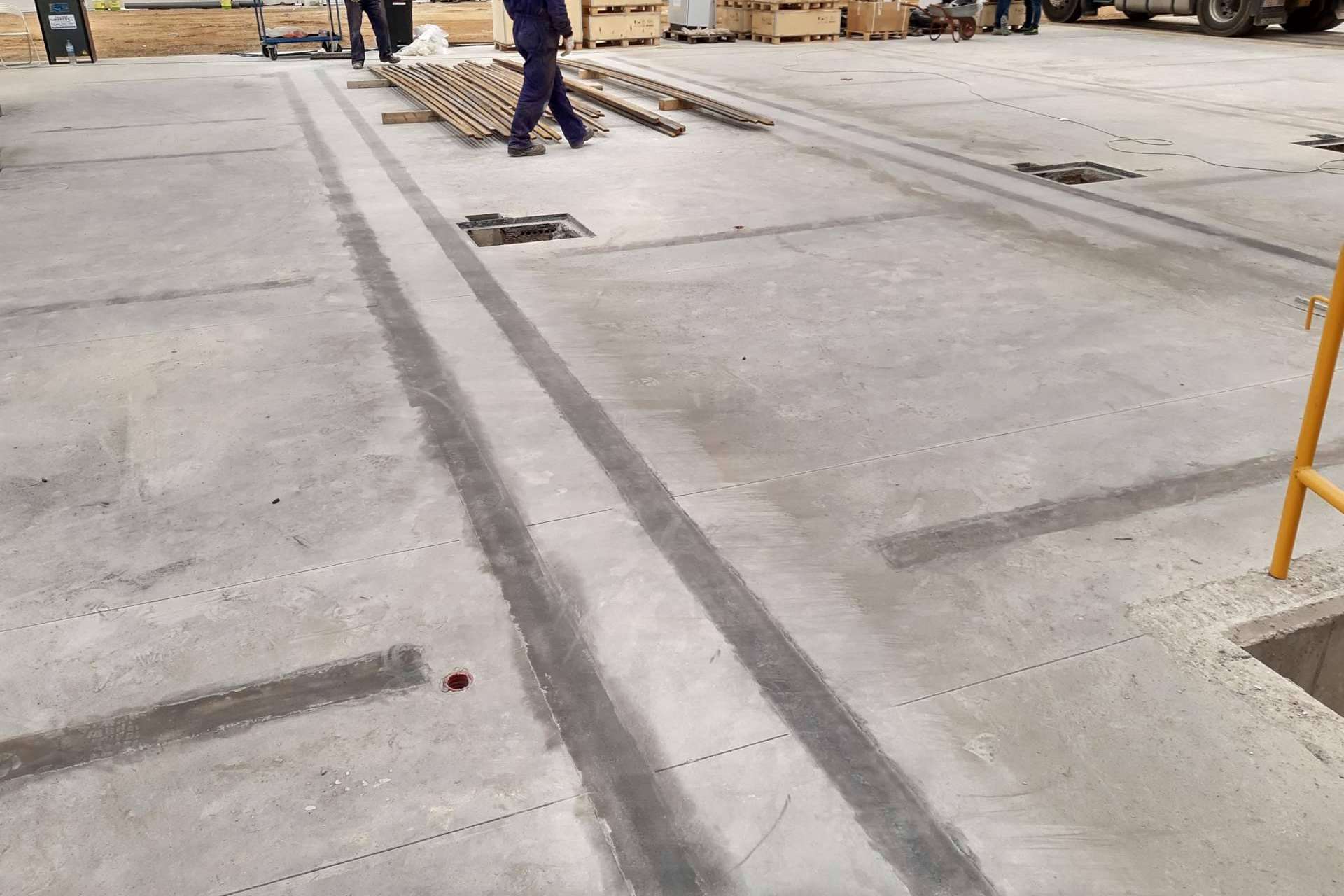 Fibras en solera industrial en la fábrica situada en Aranda de Duero