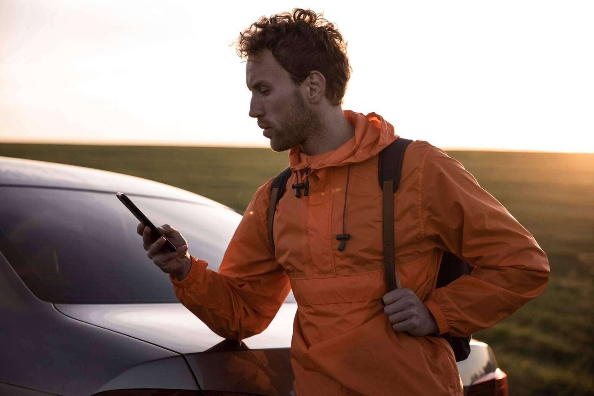 El servicio de renting coches híbridos que brinda Vamos