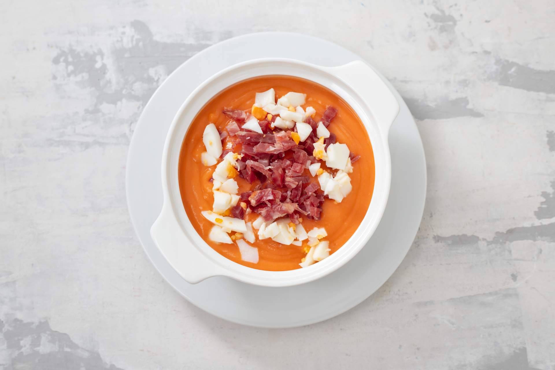 ¿Cuál es la receta del salmorejo cordobés?