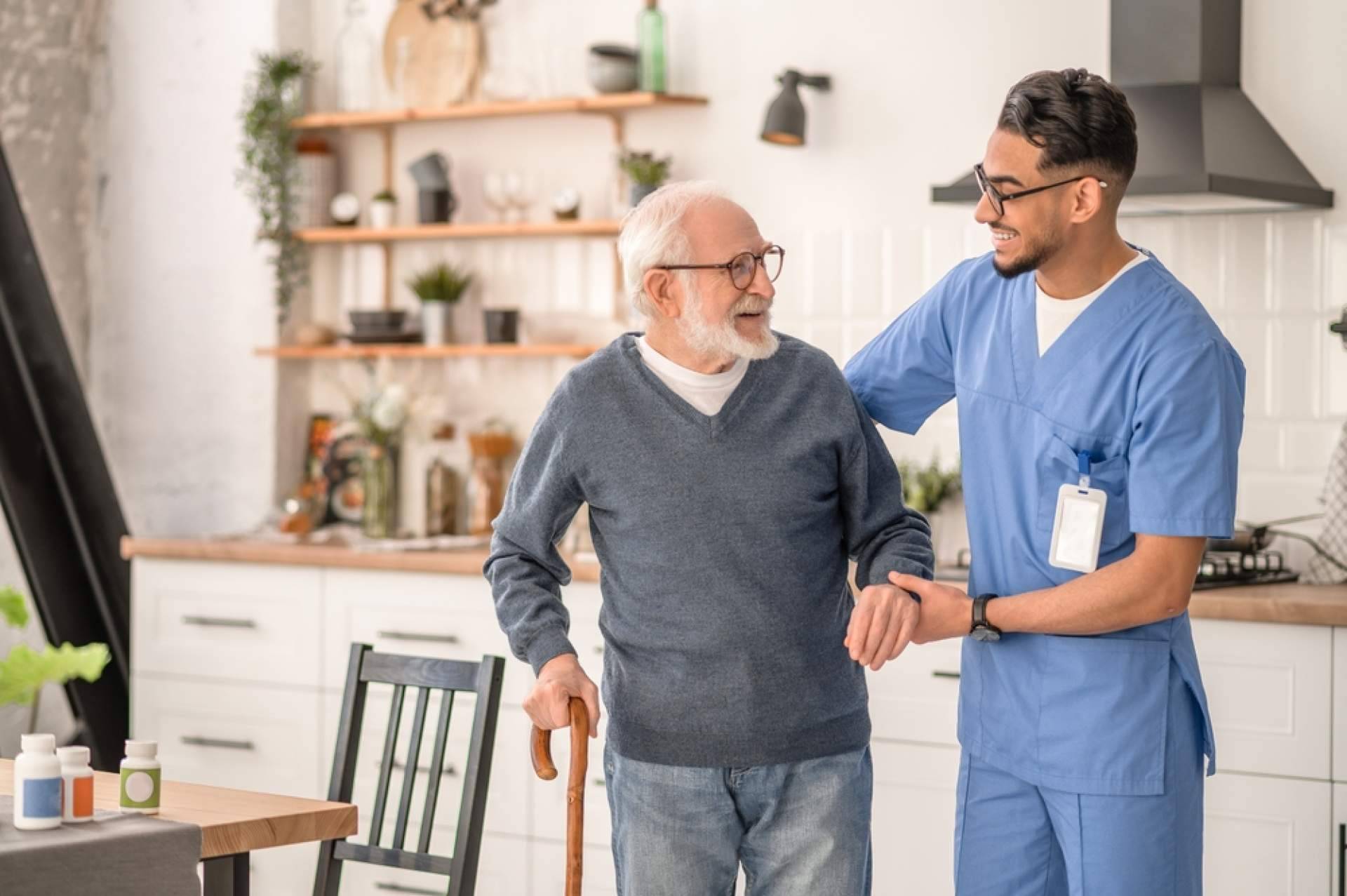 ¿Dónde encontrar batidos proteicos para ancianos? Farmasky
