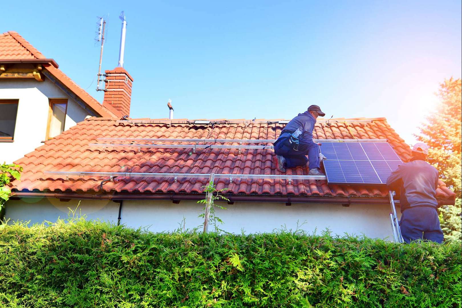 Vatios Verdes explica las ventajas de instalar paneles solares