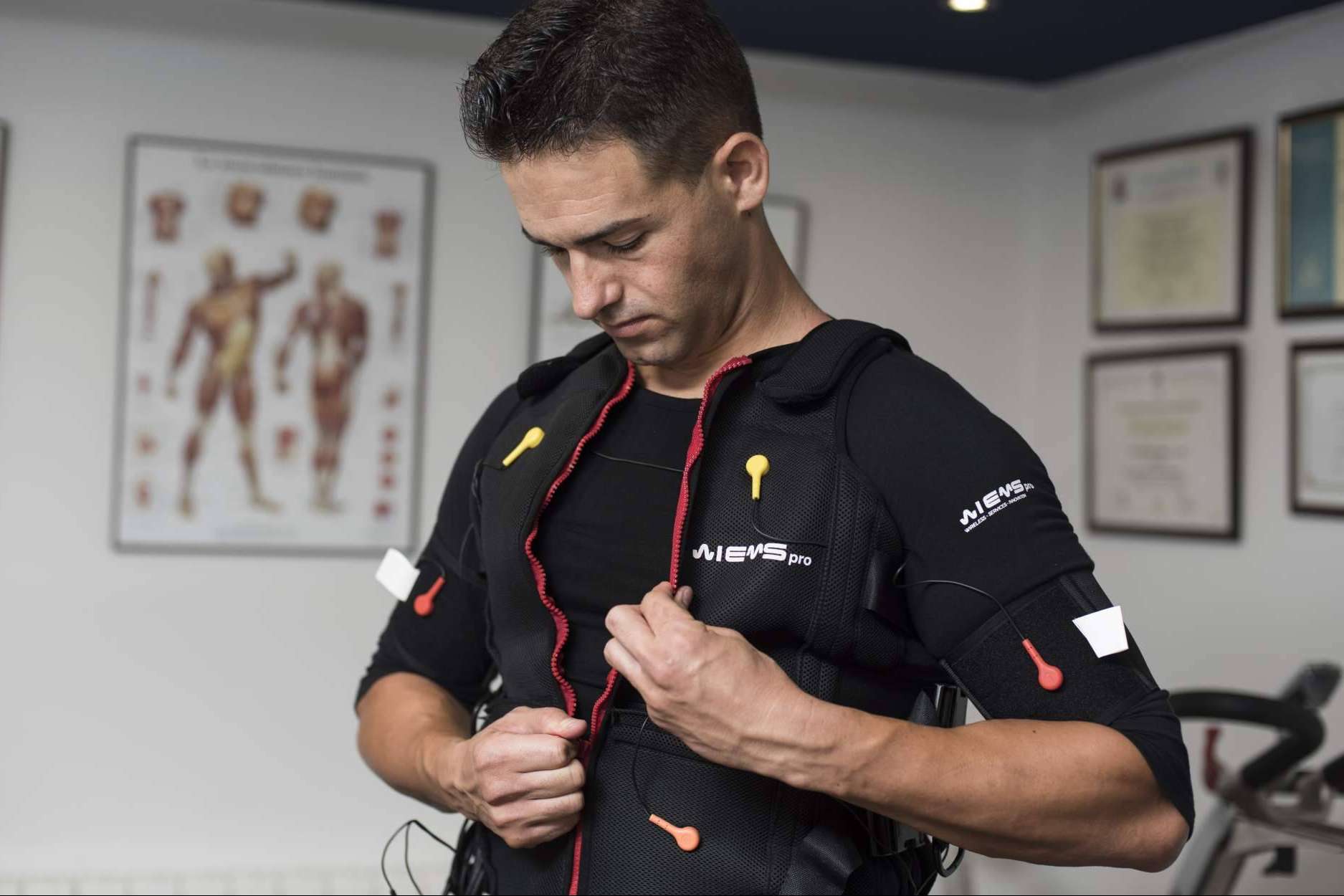 Juan Peris, especialista en preparación física y fisioterapia